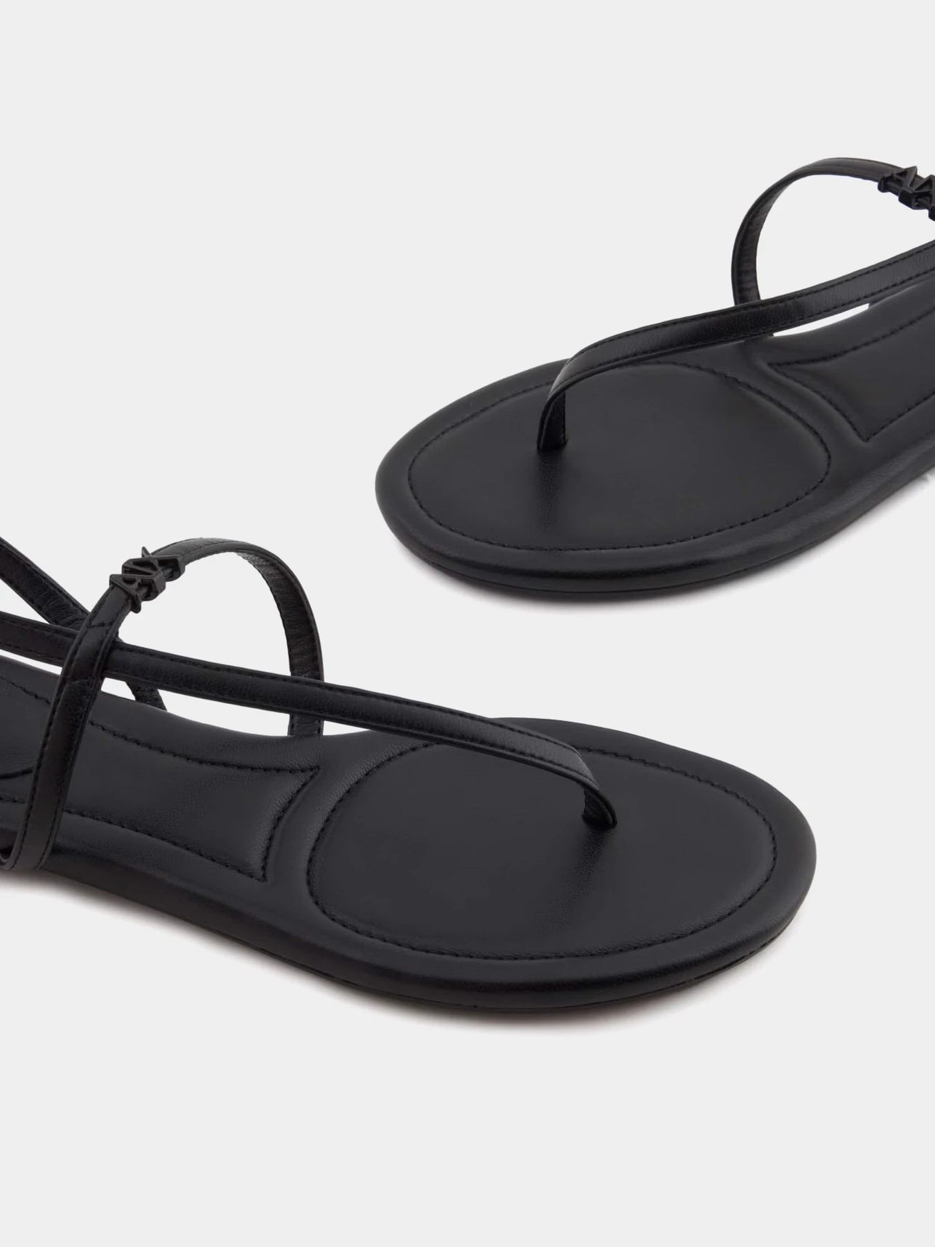 Сандалії Armani Exchange модель XDP057-XV841-00002 Сандалії Armani Exchange модель XDP057-XV841-00002 Фото