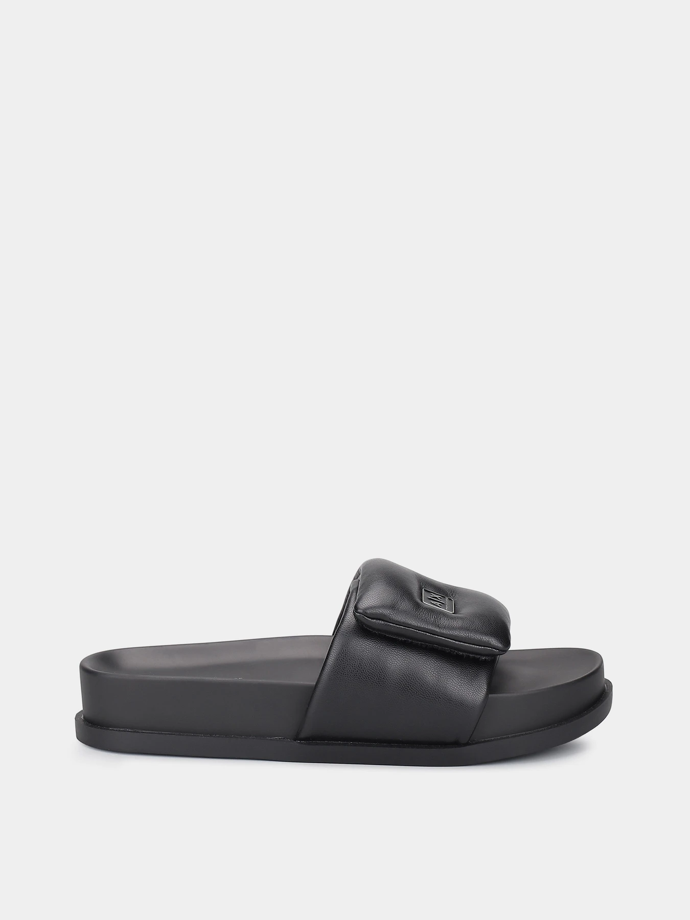 Шльопанці Armani Exchange модель XDP061-XV926-00002 Фото