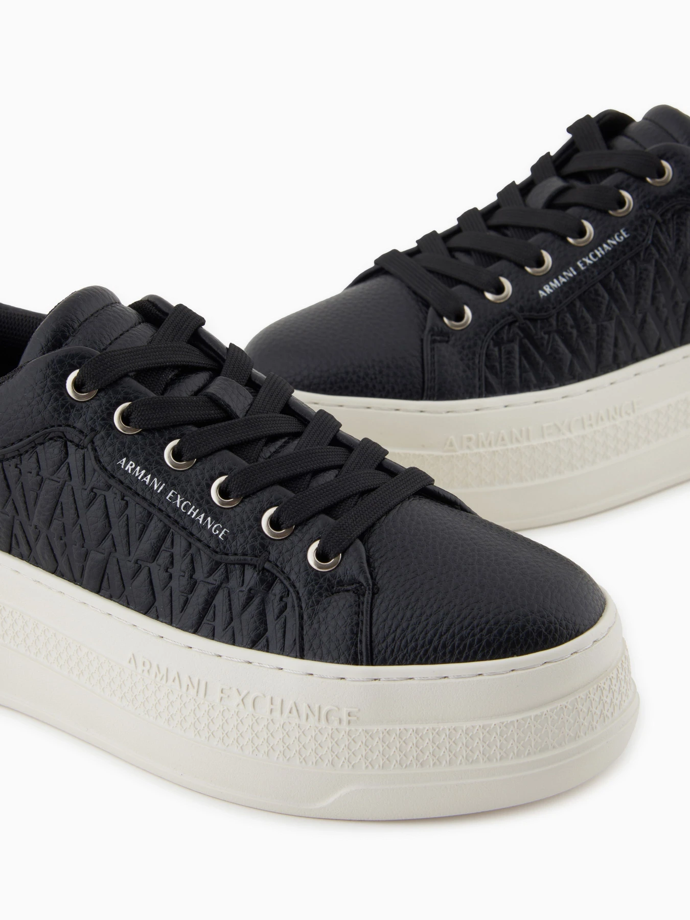 Кеди Armani Exchange модель XW001630-AF17351-UC001 Кеди Armani Exchange модель XW001630-AF17351-UC001 Фото
