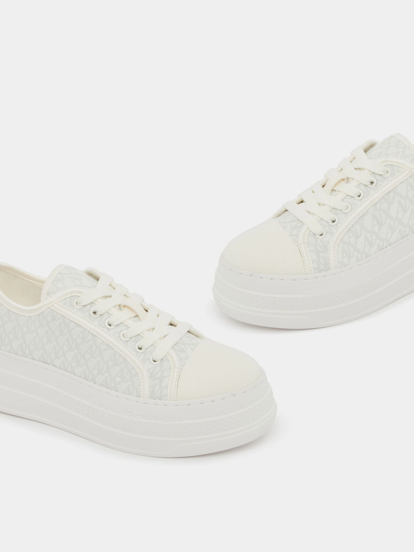 Кеди Armani Exchange модель XW002786-AF23055-M0107 Кеди Armani Exchange модель XW002786-AF23055-M0107 Фото