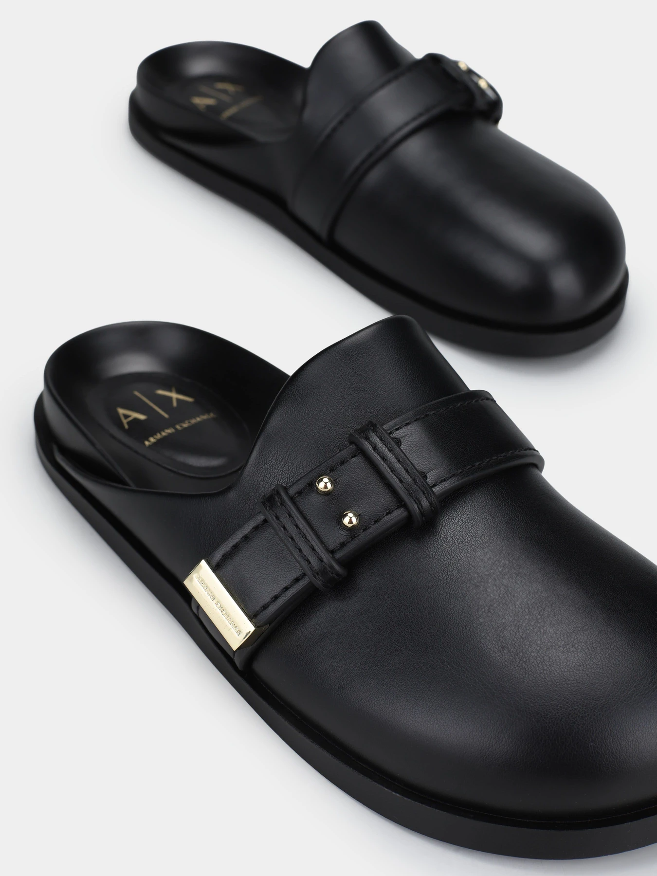 Шлёпанцы Armani Exchange модель XW002577-AF21266-UC001 Шлёпанцы Armani Exchange модель XW002577-AF21266-UC001 Фото