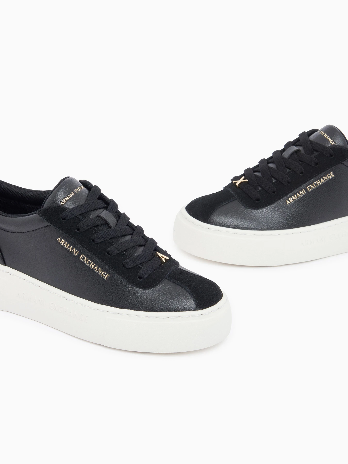 Кеди Armani Exchange модель XW003065-AF28674-UC001 Кеди Armani Exchange модель XW003065-AF28674-UC001 Фото