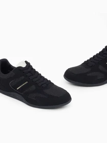 Кроссовки Armani Exchange модель XW003119-AF17542-UC001 Фото