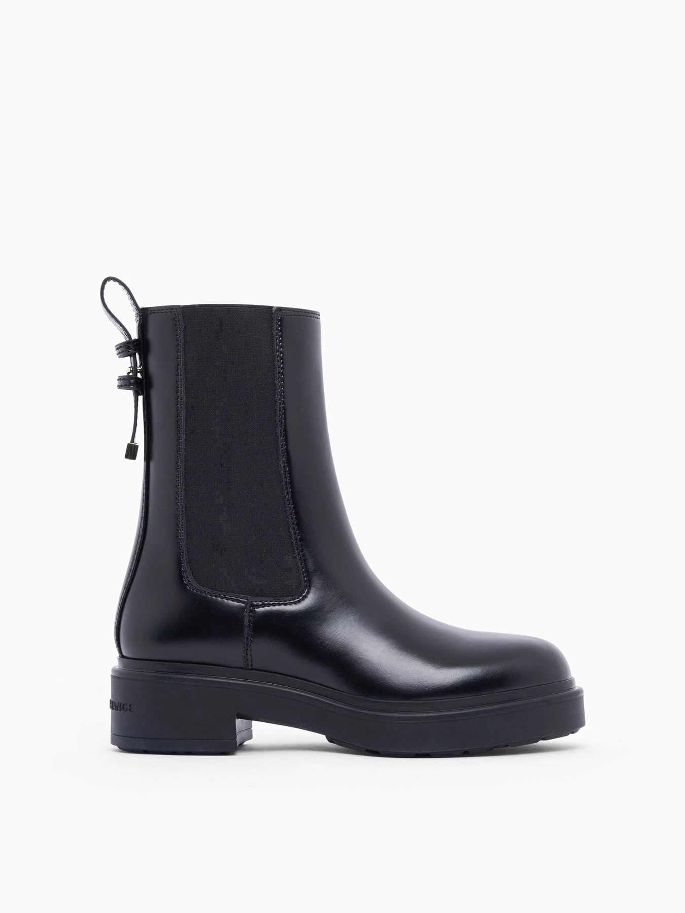 Ботинки и сапоги Armani Exchange модель XW003091-AF11912-UC001 Ботинки и сапоги Armani Exchange модель XW003091-AF11912-UC001 Фото