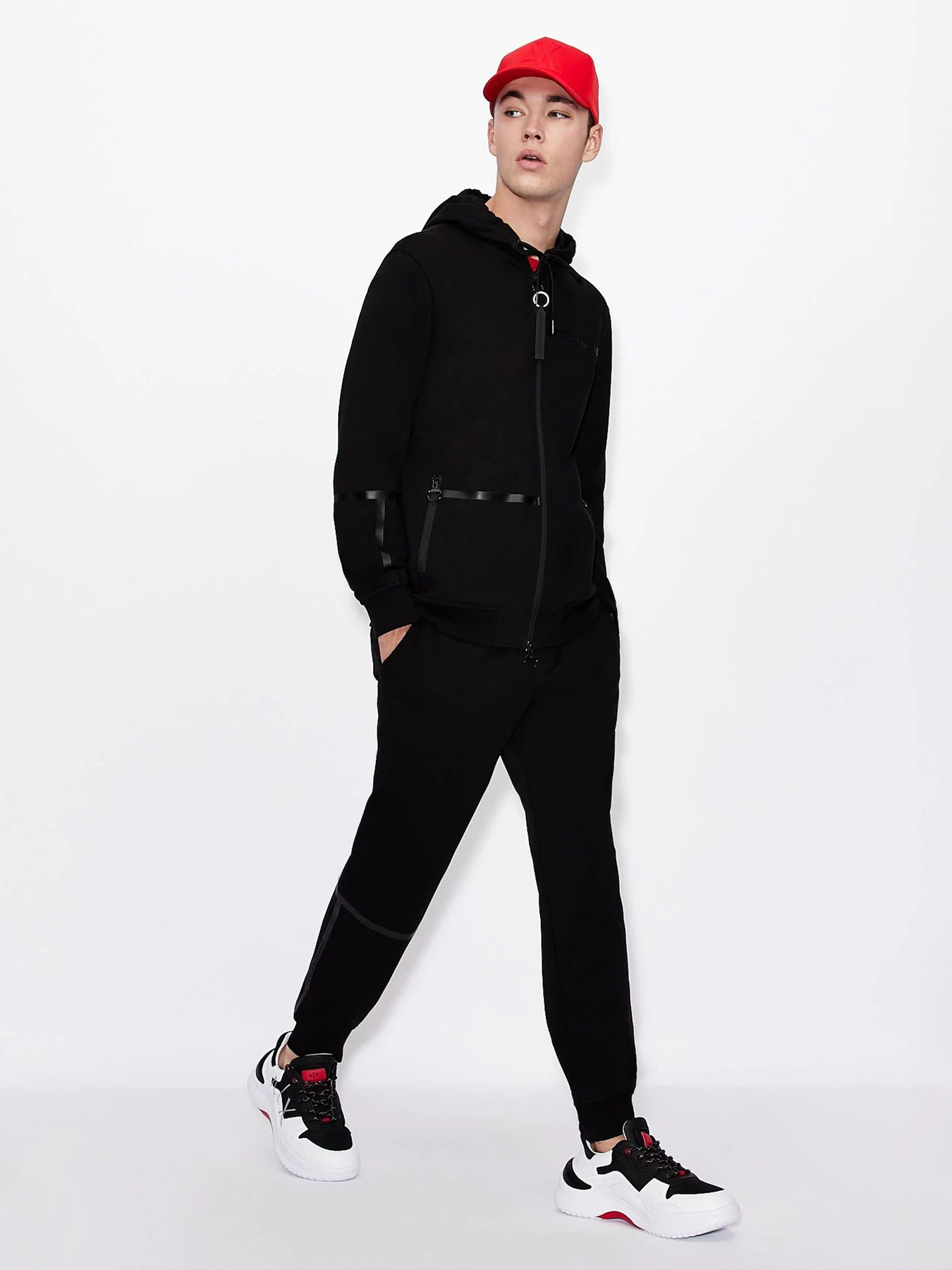 Худи и свитшоты Armani Exchange модель 3KZMFD-ZJ9FZ-1200 Худи и свитшоты Armani Exchange модель 3KZMFD-ZJ9FZ-1200 Фото