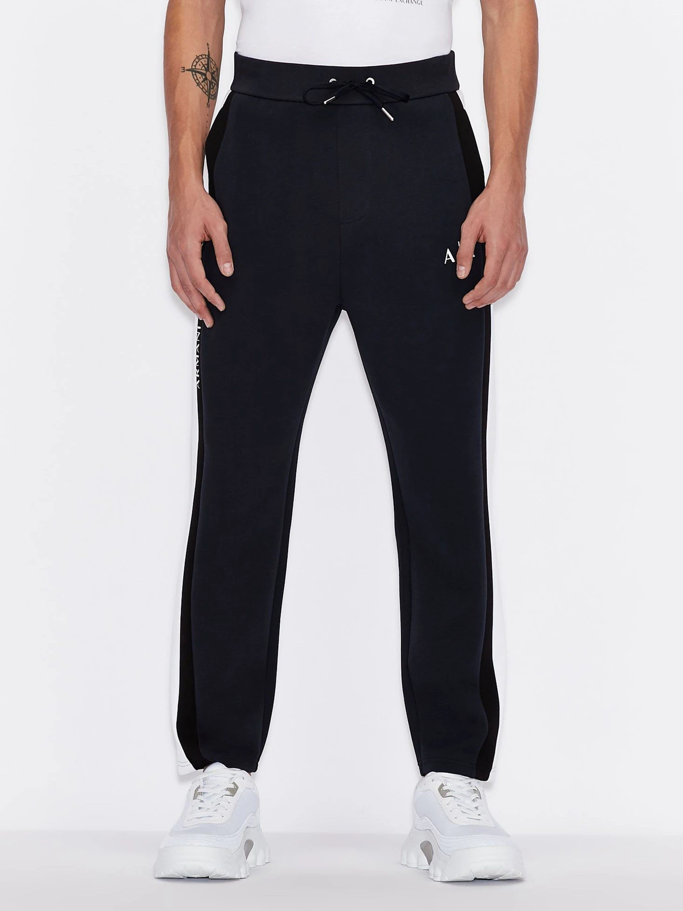 Брюки Armani Exchange модель 3KZPFF-ZJ5GZ-5543 Брюки Armani Exchange модель 3KZPFF-ZJ5GZ-5543 Фото