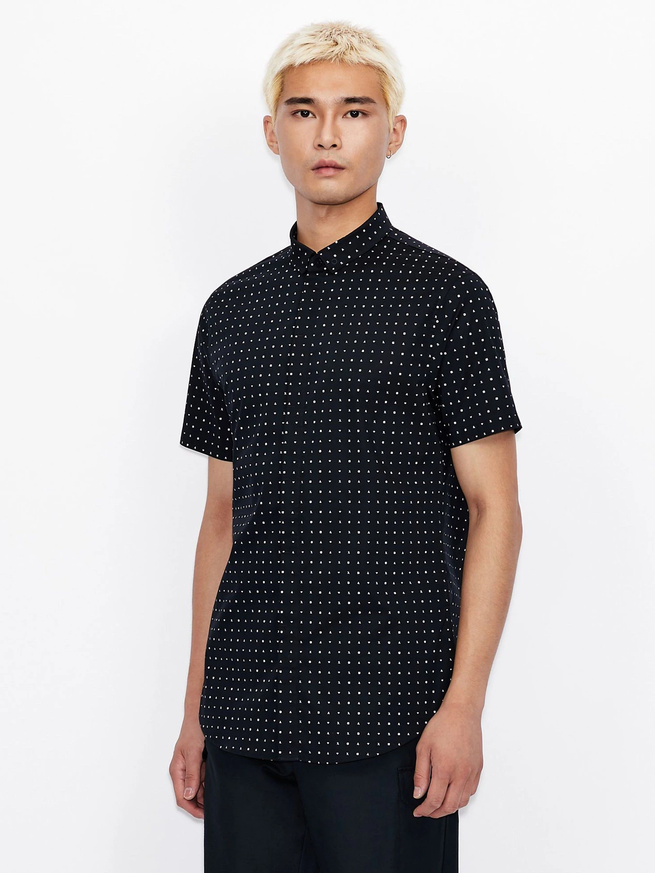 Рубашки Armani Exchange модель 3KZC04-ZNEAZ-05DN Рубашки Armani Exchange модель 3KZC04-ZNEAZ-05DN Фото