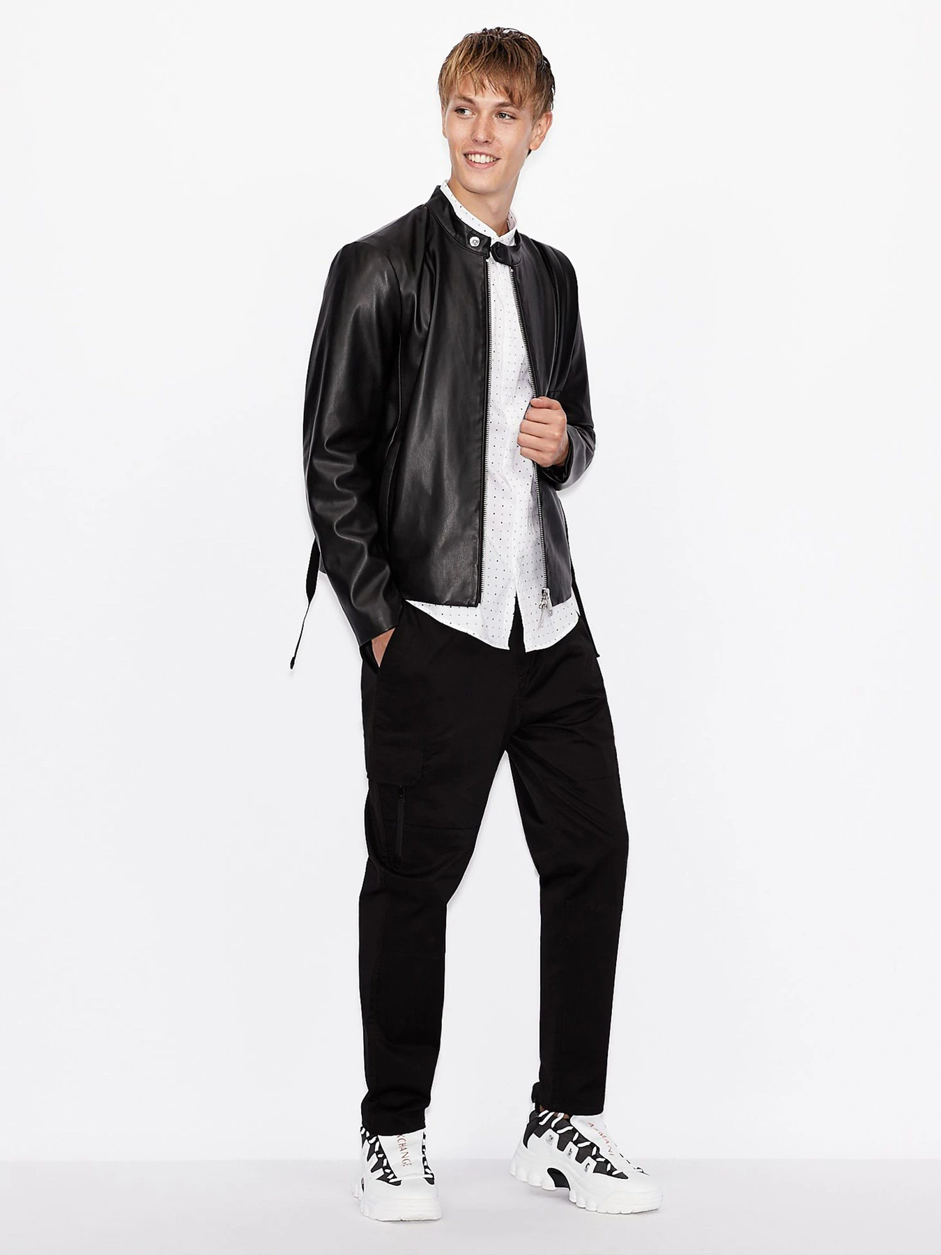 Рубашки Armani Exchange модель 3KZC04-ZNEAZ-2183 Рубашки Armani Exchange модель 3KZC04-ZNEAZ-2183 Фото