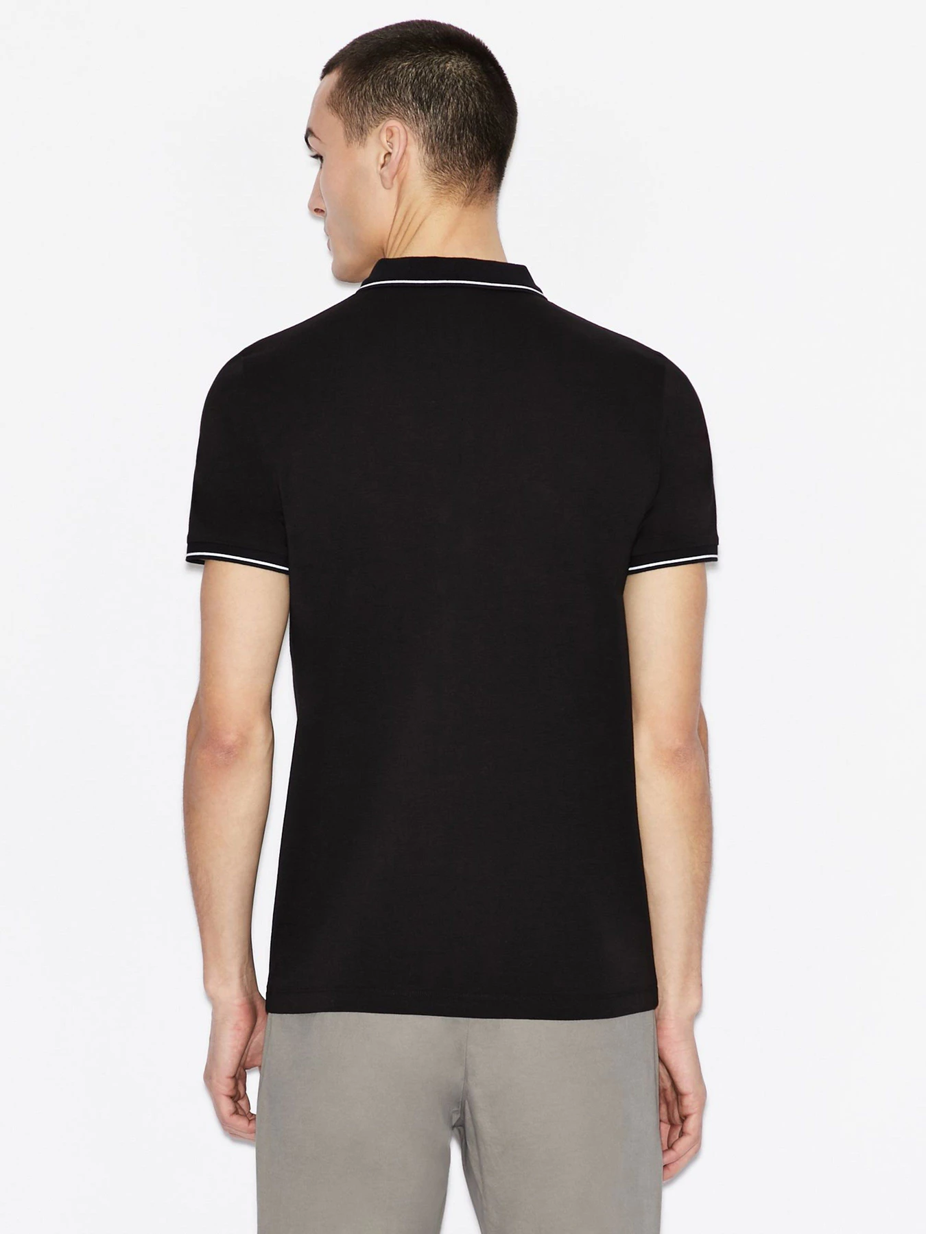 Футболки и поло Armani Exchange модель 8NZF71-ZJH2Z-1200 Футболки и поло Armani Exchange модель 8NZF71-ZJH2Z-1200 Фото
