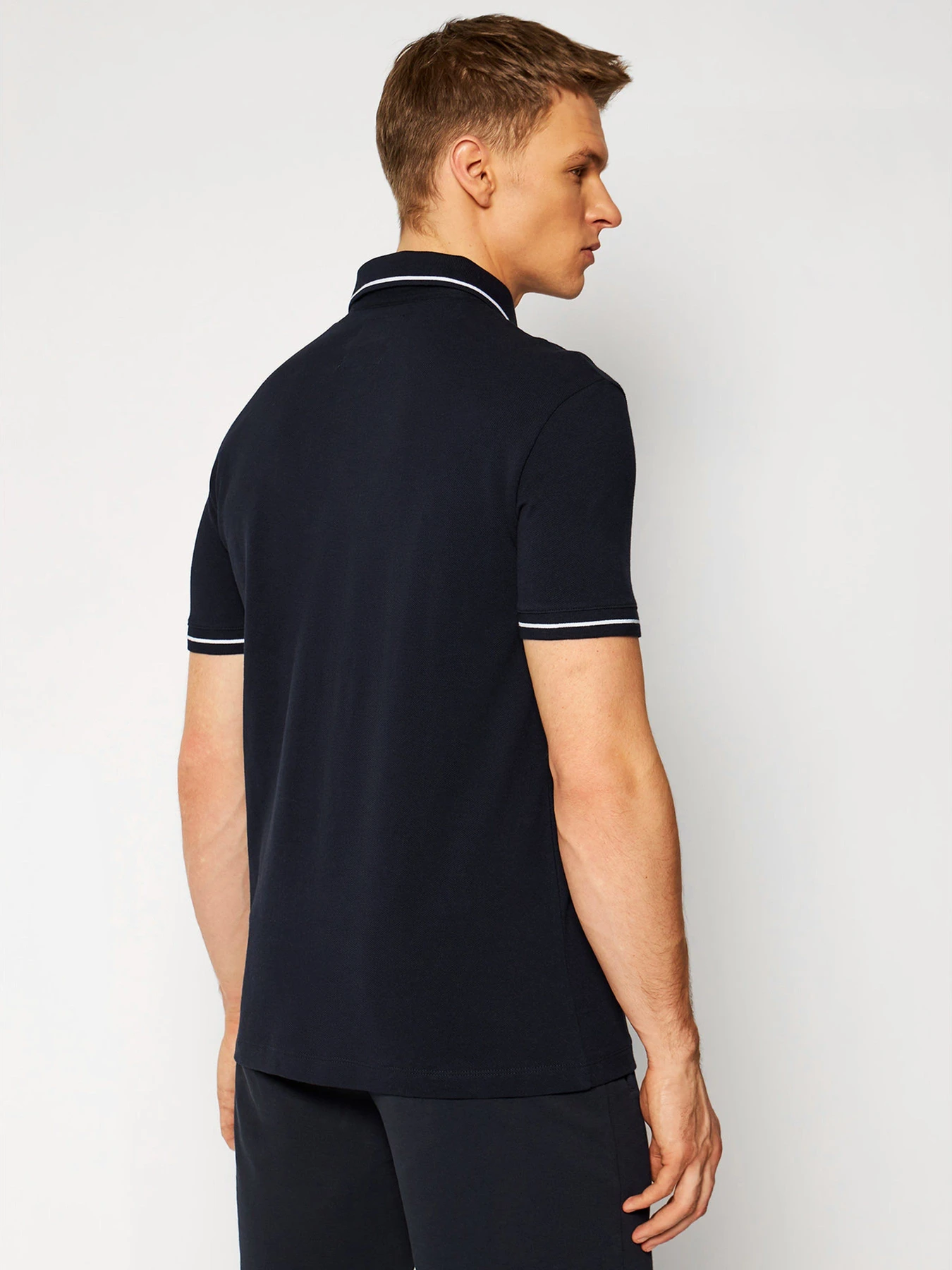 Футболки и поло Armani Exchange модель 8NZFPA-Z8M5Z-1510 Футболки и поло Armani Exchange модель 8NZFPA-Z8M5Z-1510 Фото