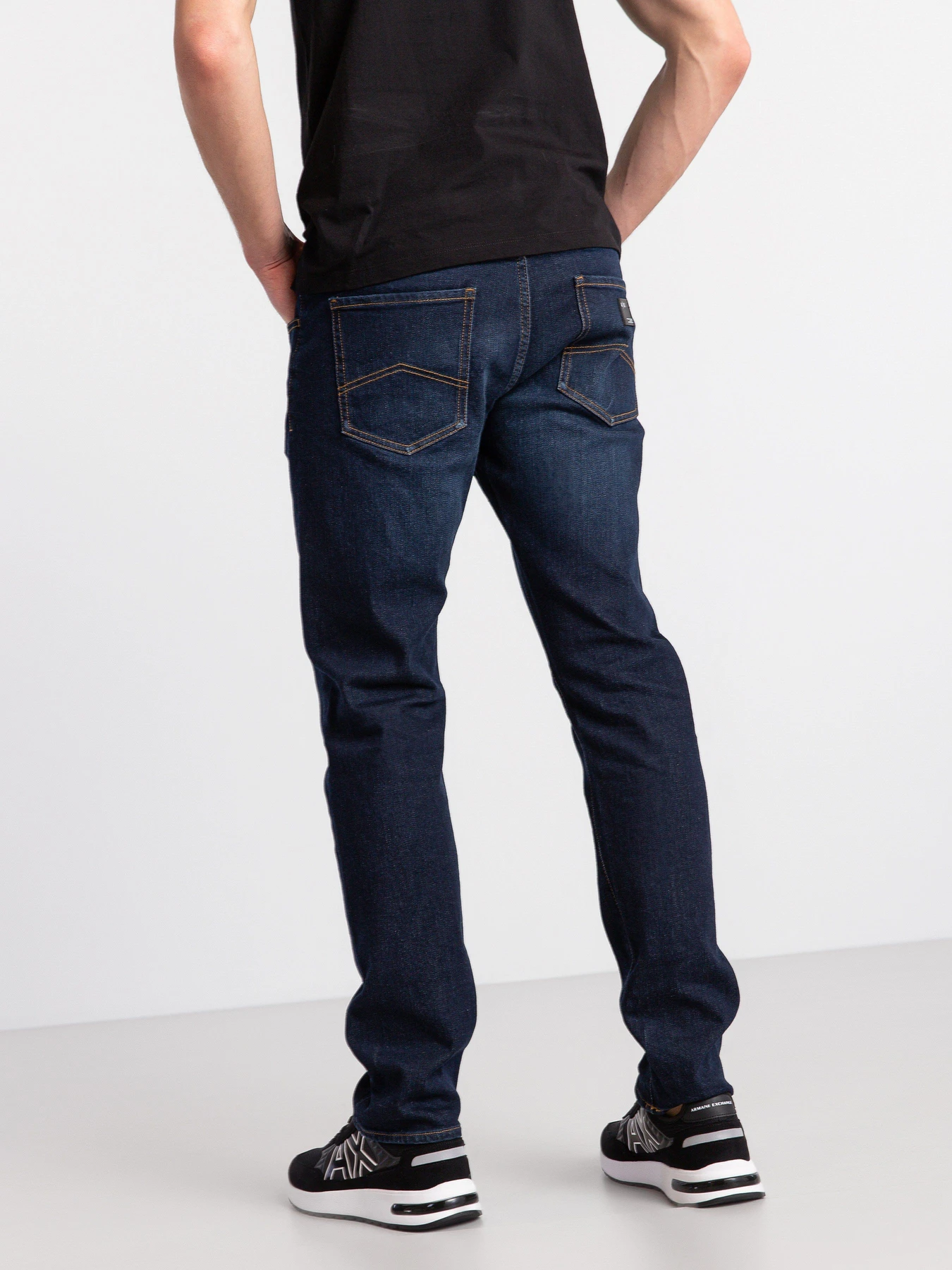 Джинси Armani Exchange Slim модель 8NZJ13-Z2DXZ-1500 Джинси Armani Exchange Slim модель 8NZJ13-Z2DXZ-1500 Фото
