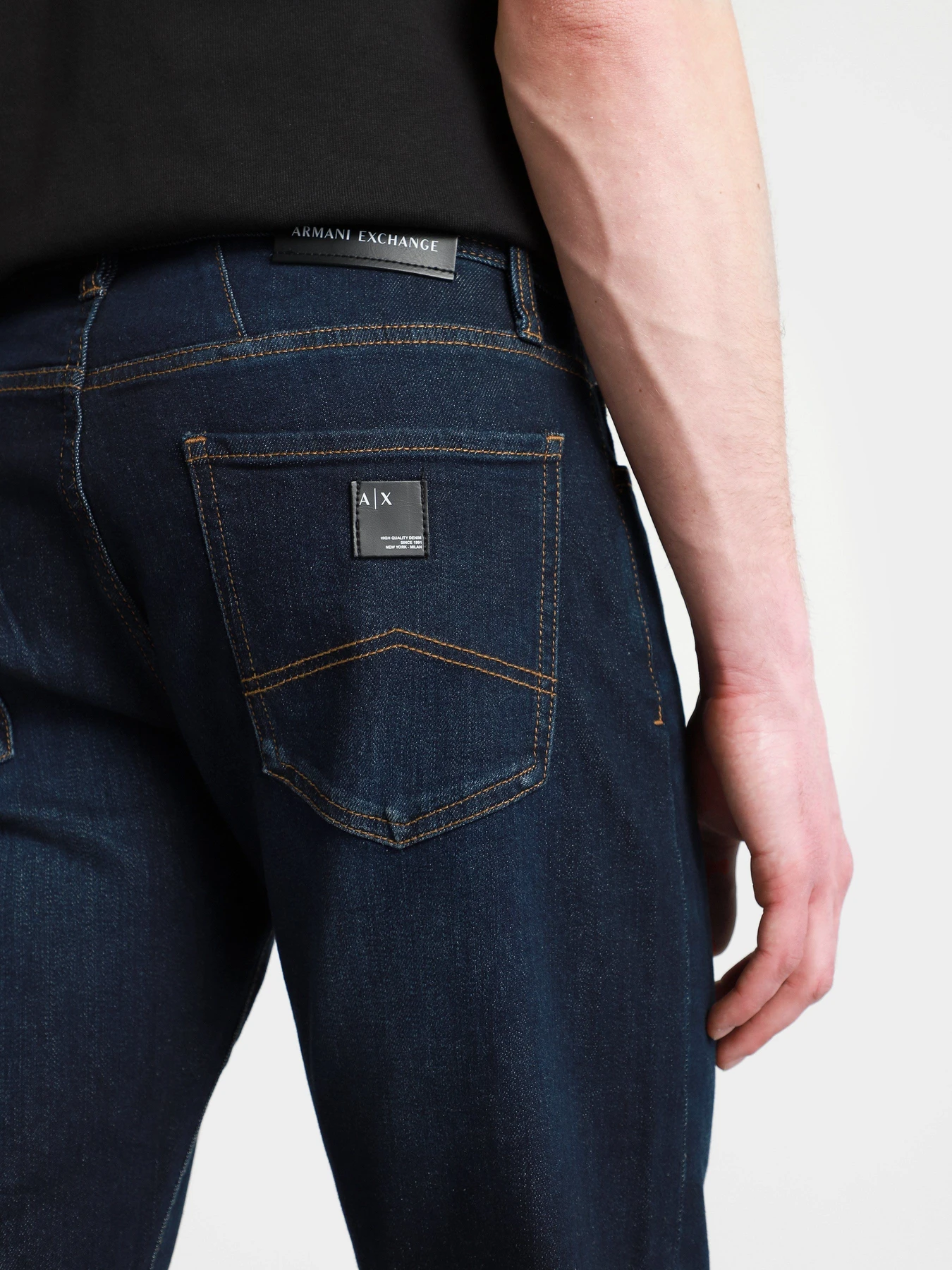 Джинси Armani Exchange Straight модель 8NZJ16-Z2DXZ-1500 Джинси Armani Exchange Straight модель 8NZJ16-Z2DXZ-1500 Фото