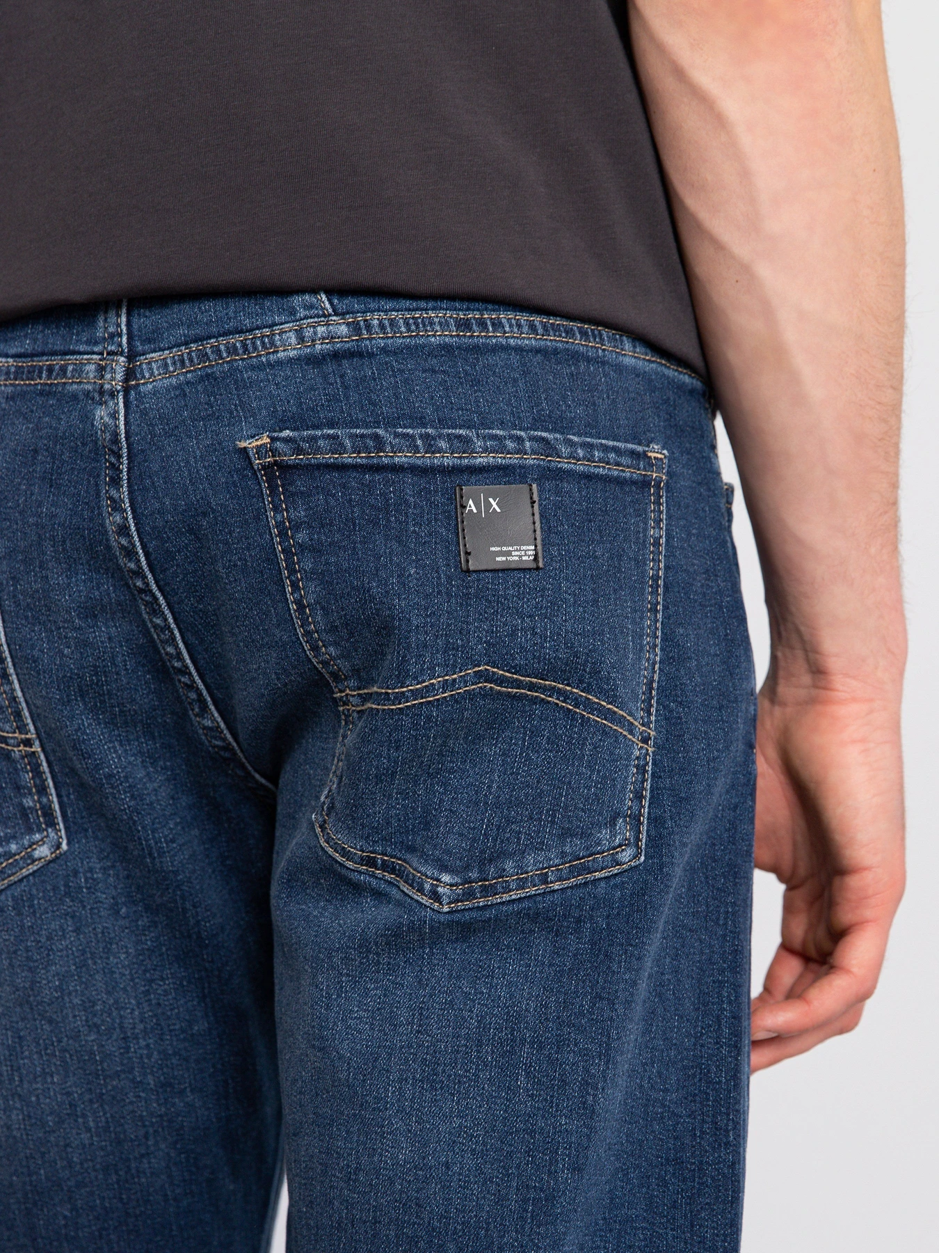 Джинси Armani Exchange Straight модель 8NZJ16-Z3DXZ-1500 Джинси Armani Exchange Straight модель 8NZJ16-Z3DXZ-1500 Фото