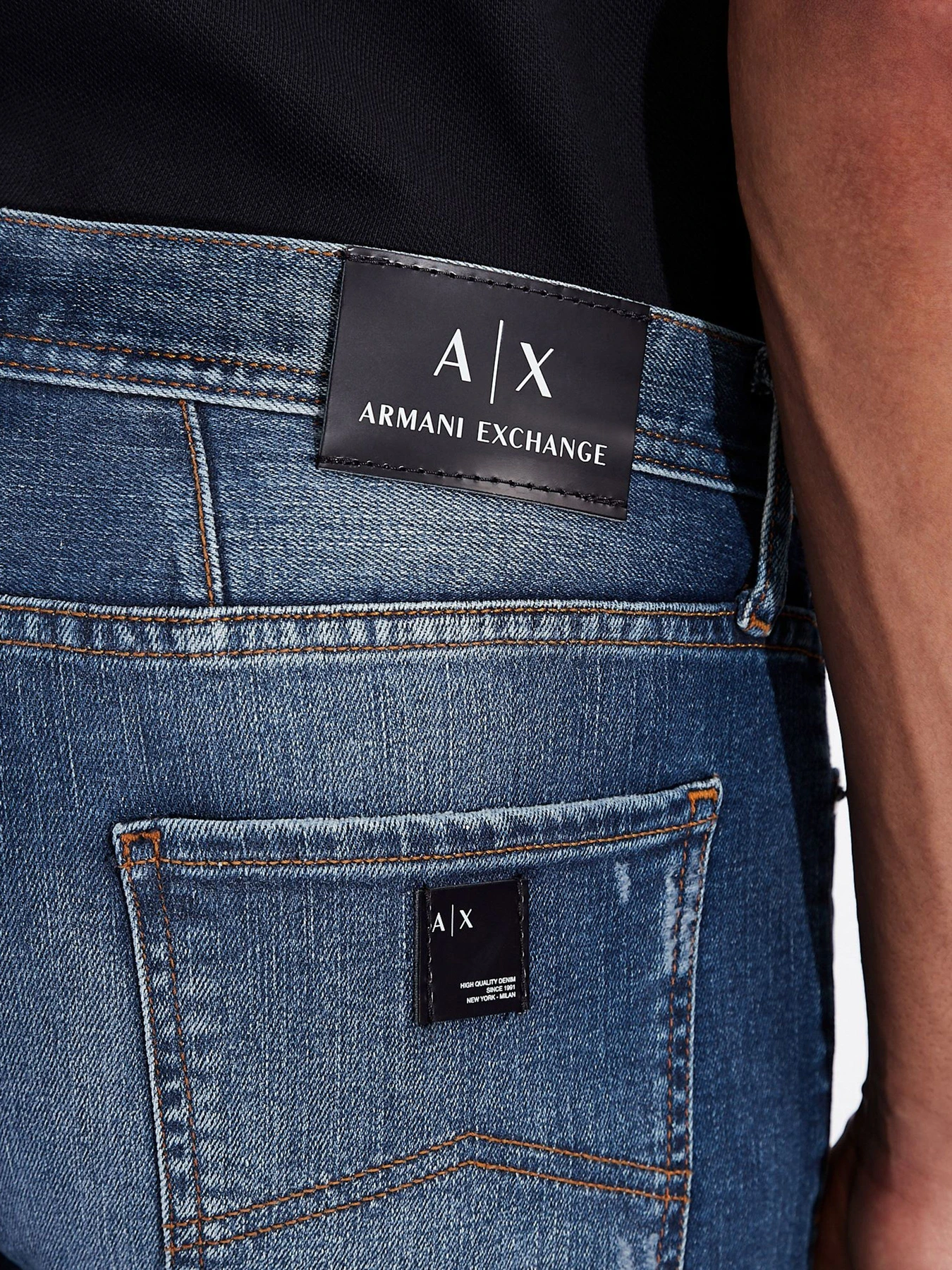 Джинси Armani Exchange Slim модель 3KZJ13-Z1FNZ-1500 Джинси Armani Exchange Slim модель 3KZJ13-Z1FNZ-1500 Фото