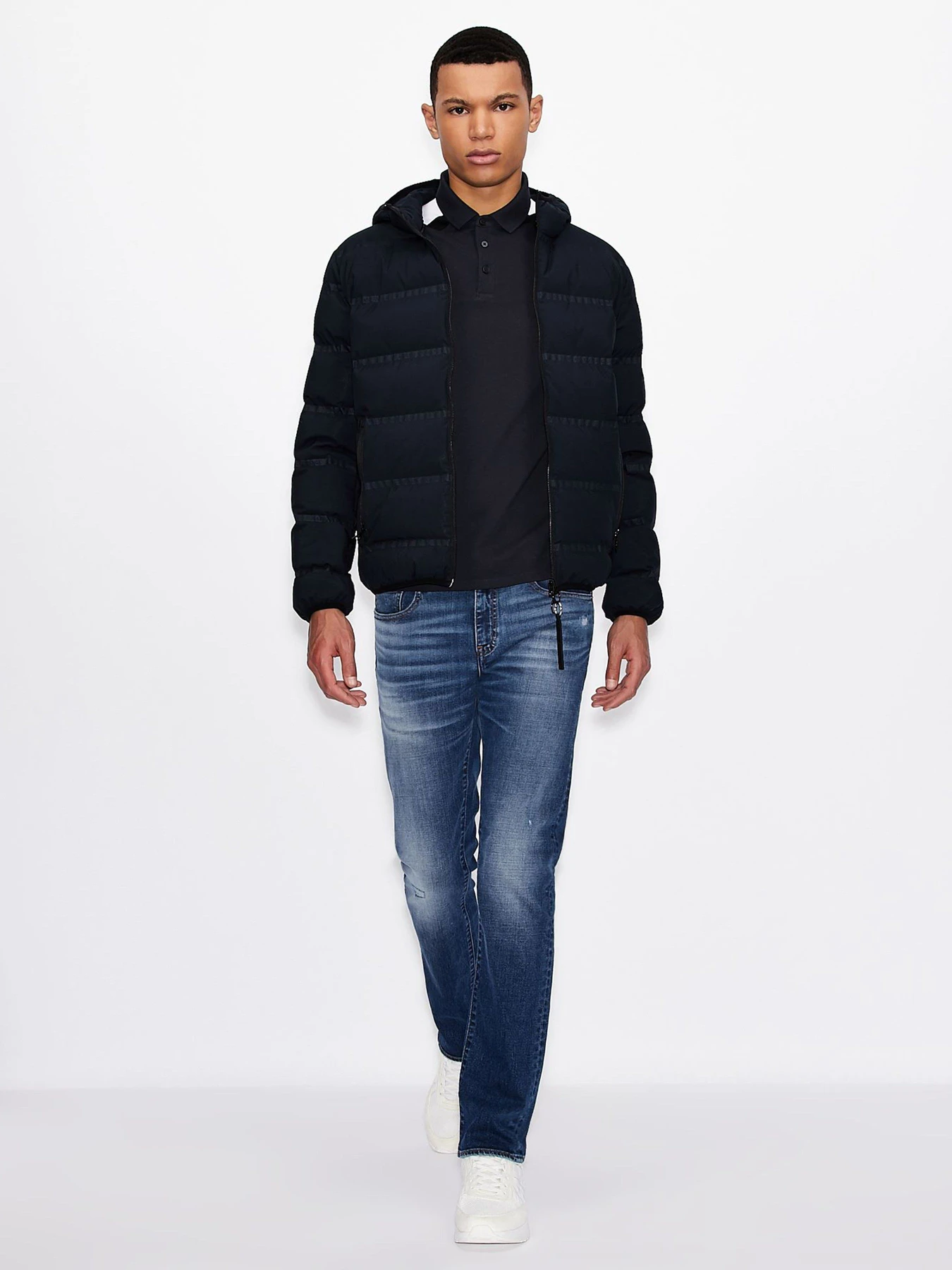 Джинси Armani Exchange Slim модель 3KZJ13-Z1FNZ-1500 Джинси Armani Exchange Slim модель 3KZJ13-Z1FNZ-1500 Фото
