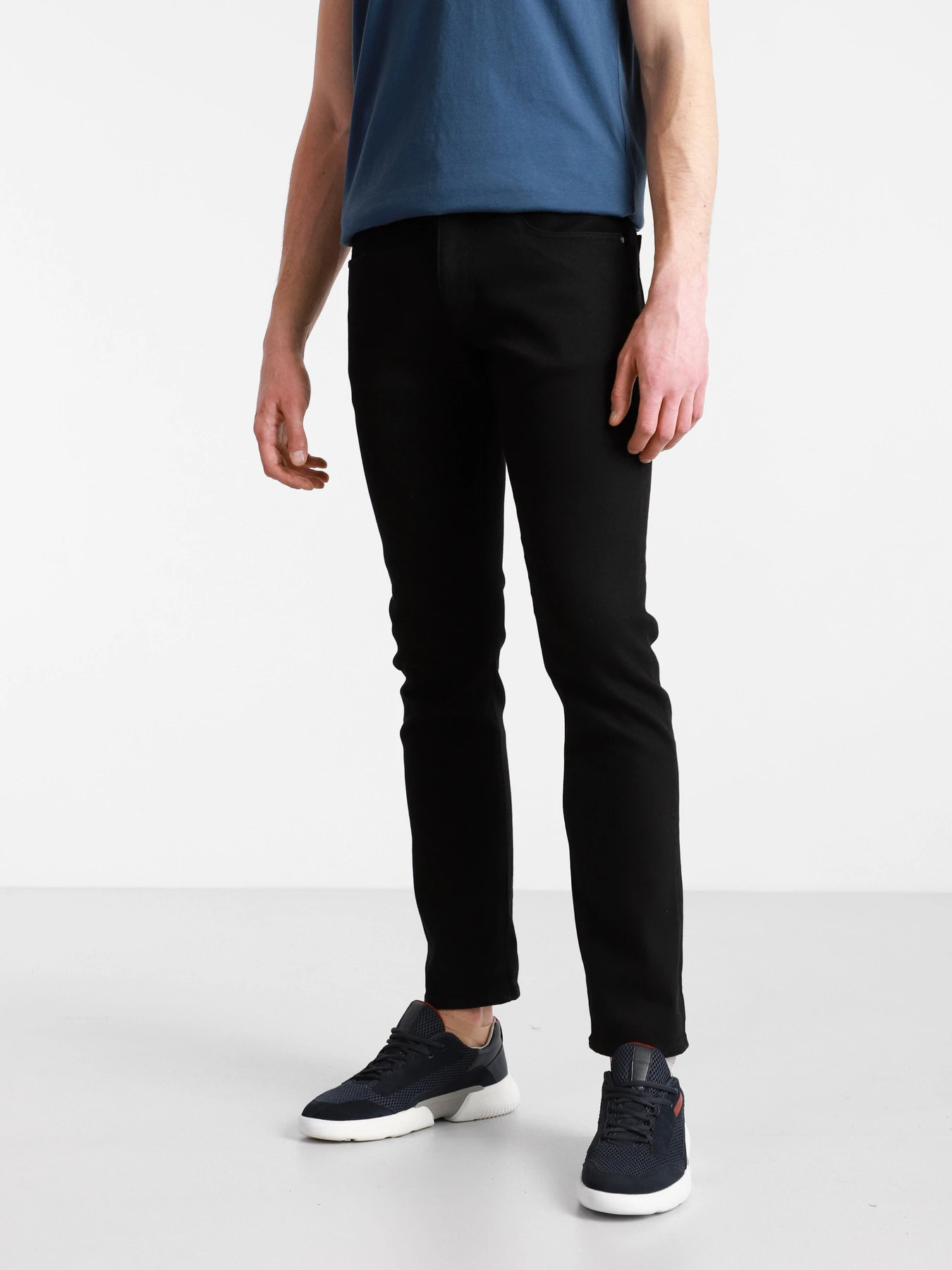 Джинсы Armani Exchange Slim модель 3KZJ13-Z1GYZ-0204 Джинсы Armani Exchange Slim модель 3KZJ13-Z1GYZ-0204 Фото