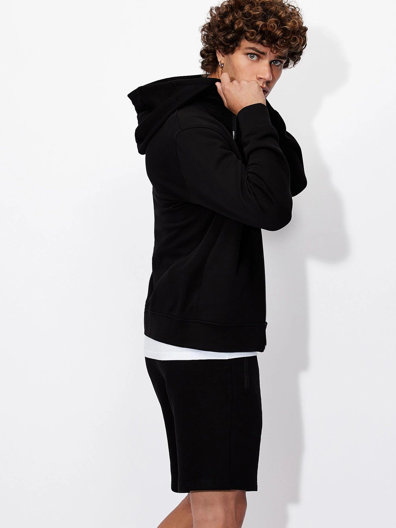Худи и свитшоты Armani Exchange модель 8NZM95-ZJKRZ-1200 Худи и свитшоты Armani Exchange модель 8NZM95-ZJKRZ-1200 Фото