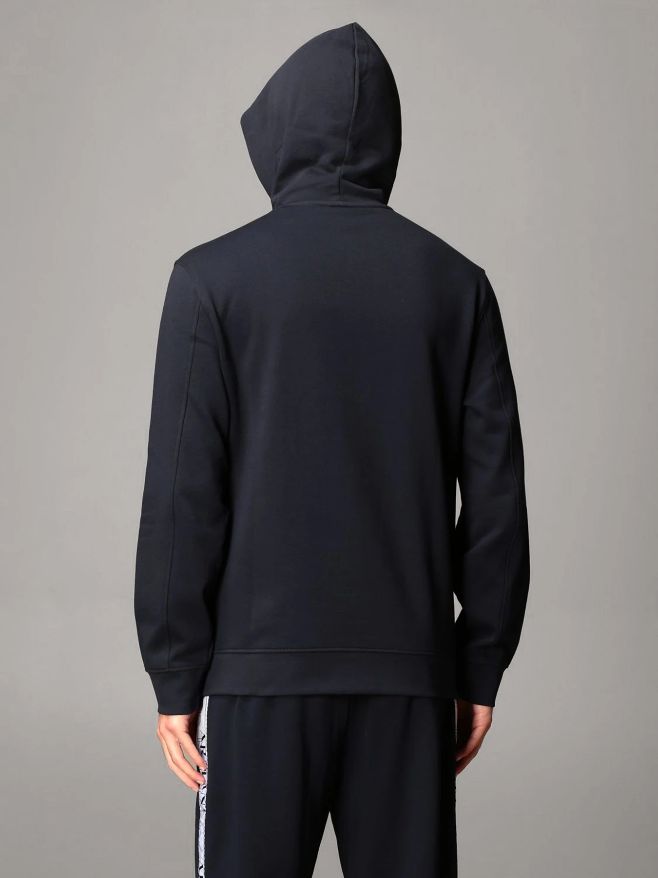 Худи и свитшоты Armani Exchange модель 6HZMFR-ZJ1PZ-1510 Худи и свитшоты Armani Exchange модель 6HZMFR-ZJ1PZ-1510 Фото