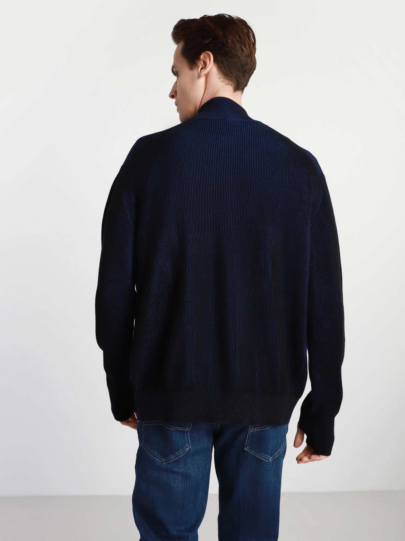 Свитры и кардиганы Armani Exchange модель 3KZE1G-ZMQ7Z-2200 Свитры и кардиганы Armani Exchange модель 3KZE1G-ZMQ7Z-2200 Фото