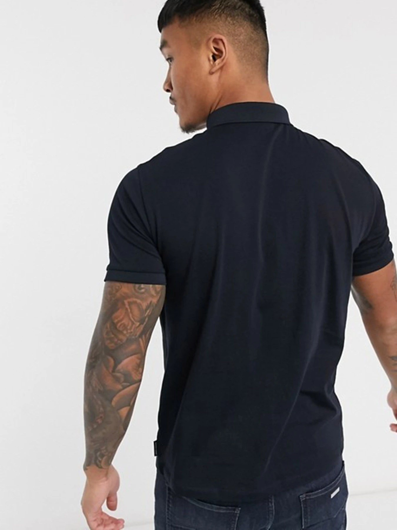 Футболки і поло Armani Exchange модель 8NZF80-Z8H4Z-1200 Футболки і поло Armani Exchange модель 8NZF80-Z8H4Z-1200 Фото