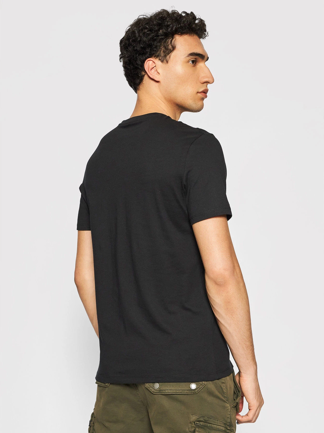 Футболки и поло Armani Exchange модель 6KZTBQ-ZJV5Z-1200 Футболки и поло Armani Exchange модель 6KZTBQ-ZJV5Z-1200 Фото