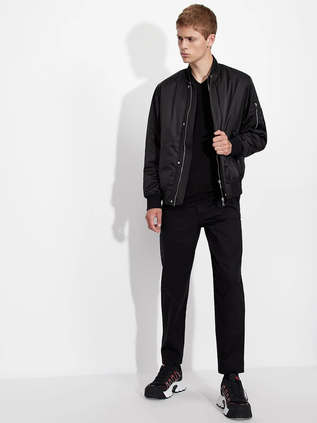 Брюки Armani Exchange модель 6KZP37-ZNTGZ-1200 Брюки Armani Exchange модель 6KZP37-ZNTGZ-1200 Фото