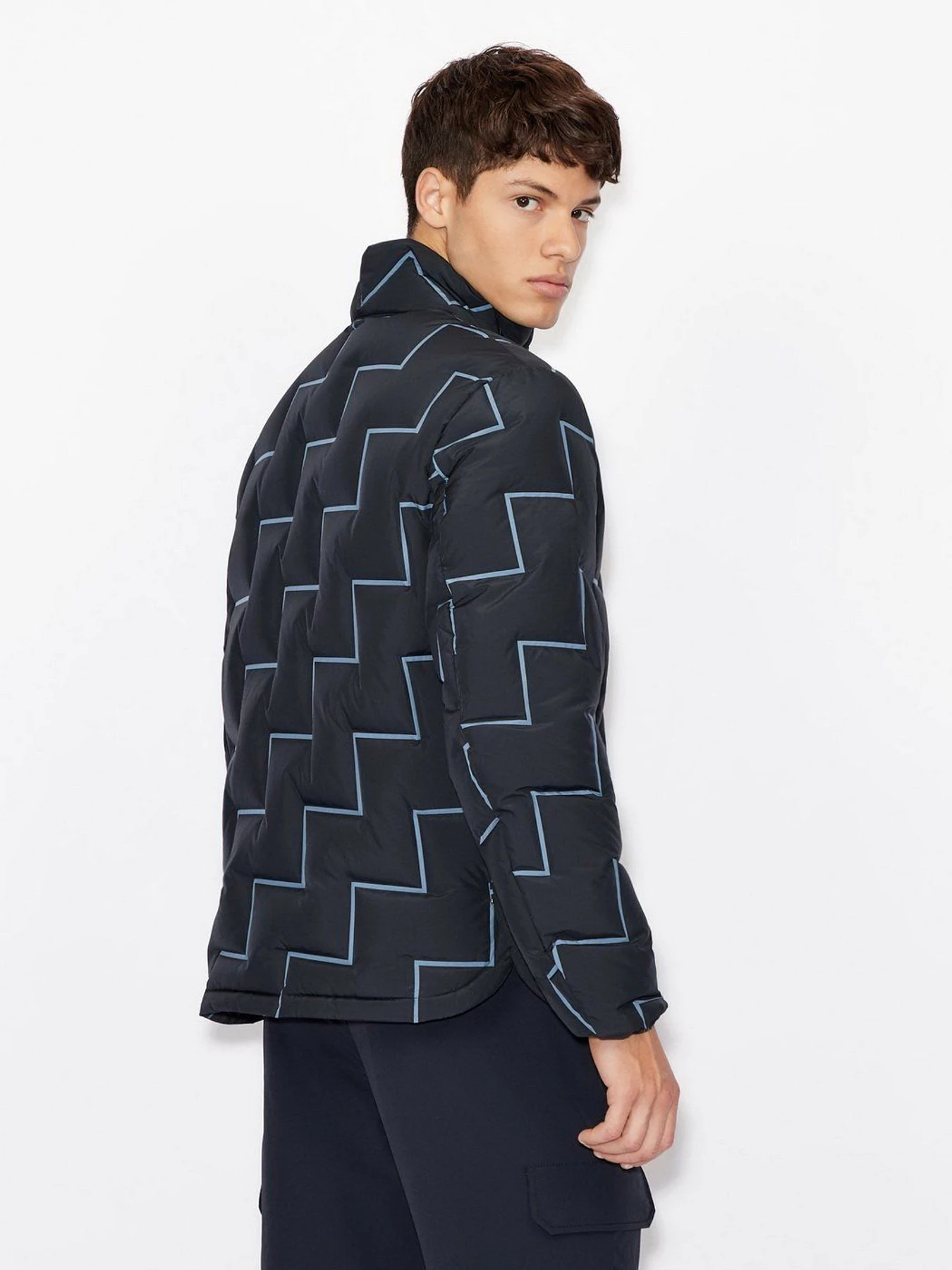 Куртки та дублянки Armani Exchange модель 6KZB13-ZNIDZ-2588 Куртки та дублянки Armani Exchange модель 6KZB13-ZNIDZ-2588 Фото