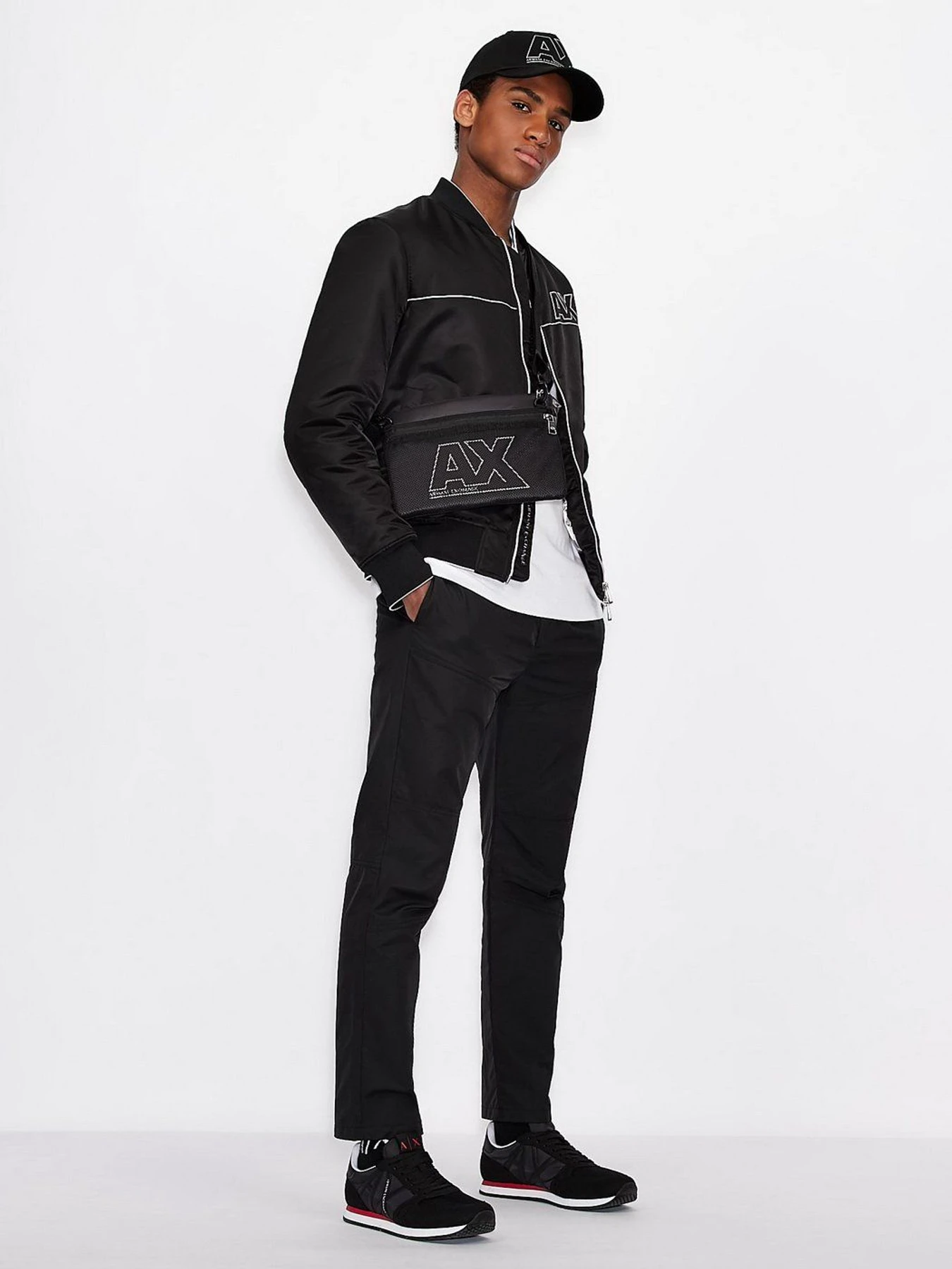 Свитры и кардиганы Armani Exchange модель 6KZM1D-ZMN9Z-1100 Свитры и кардиганы Armani Exchange модель 6KZM1D-ZMN9Z-1100 Фото
