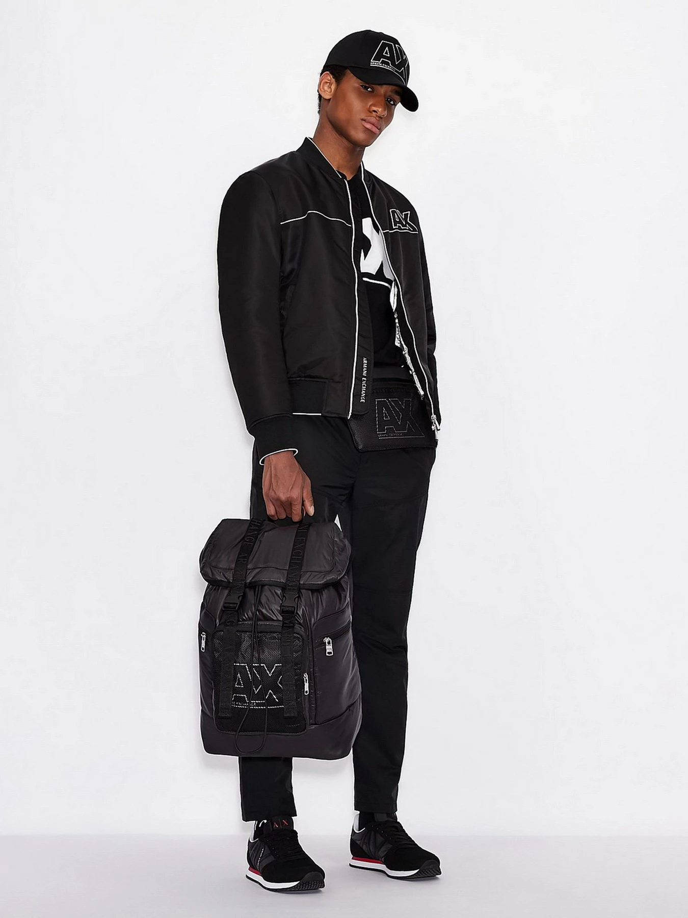 Свитры и кардиганы Armani Exchange модель 6KZM1D-ZMN9Z-1200 Свитры и кардиганы Armani Exchange модель 6KZM1D-ZMN9Z-1200 Фото