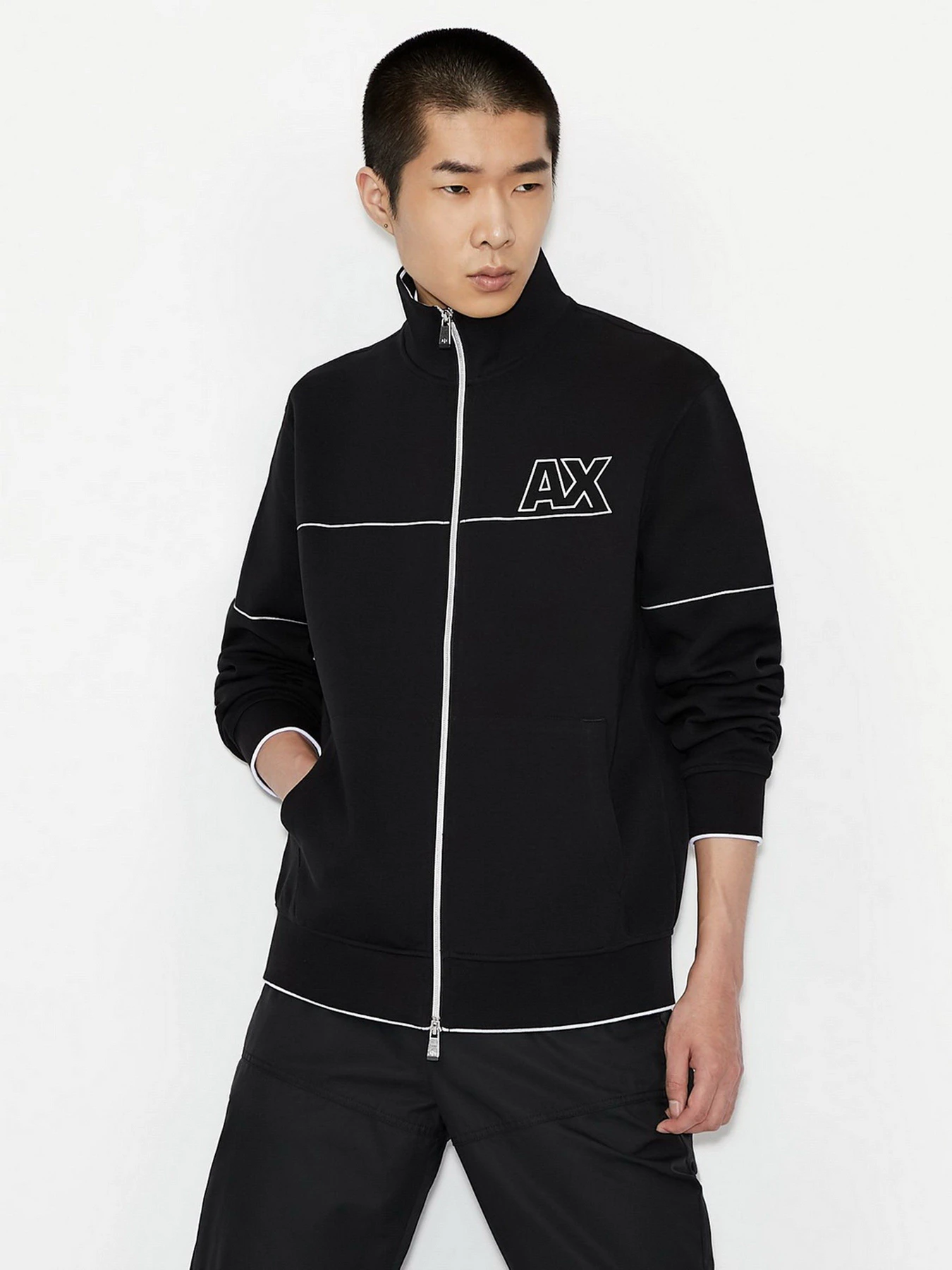 Худи и свитшоты Armani Exchange модель 6KZMFE-ZJ5NZ-1200 Худи и свитшоты Armani Exchange модель 6KZMFE-ZJ5NZ-1200 Фото