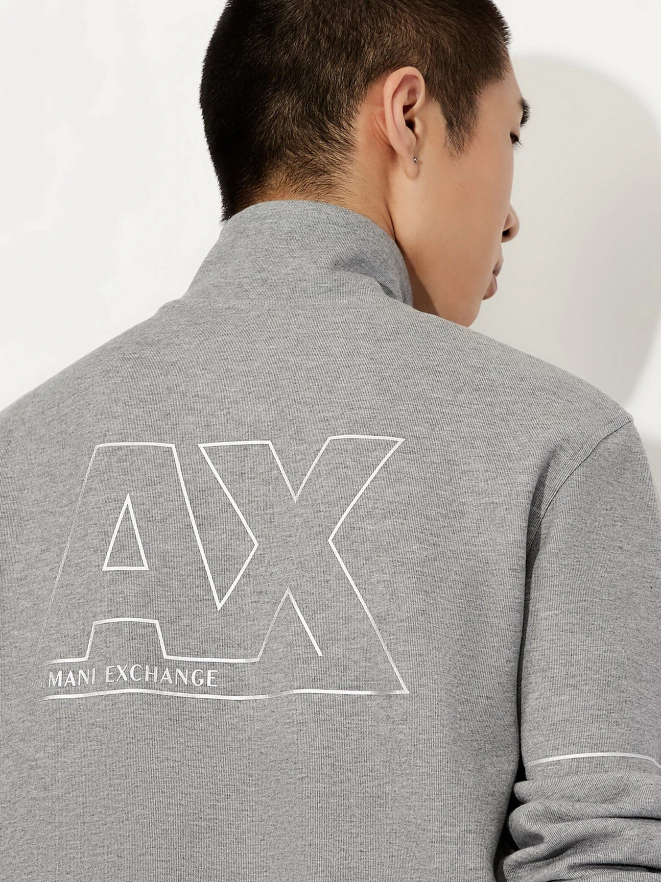 Худі та світшоти Armani Exchange модель 6KZMFE-ZJ5NZ-3907 Худі та світшоти Armani Exchange модель 6KZMFE-ZJ5NZ-3907 Фото