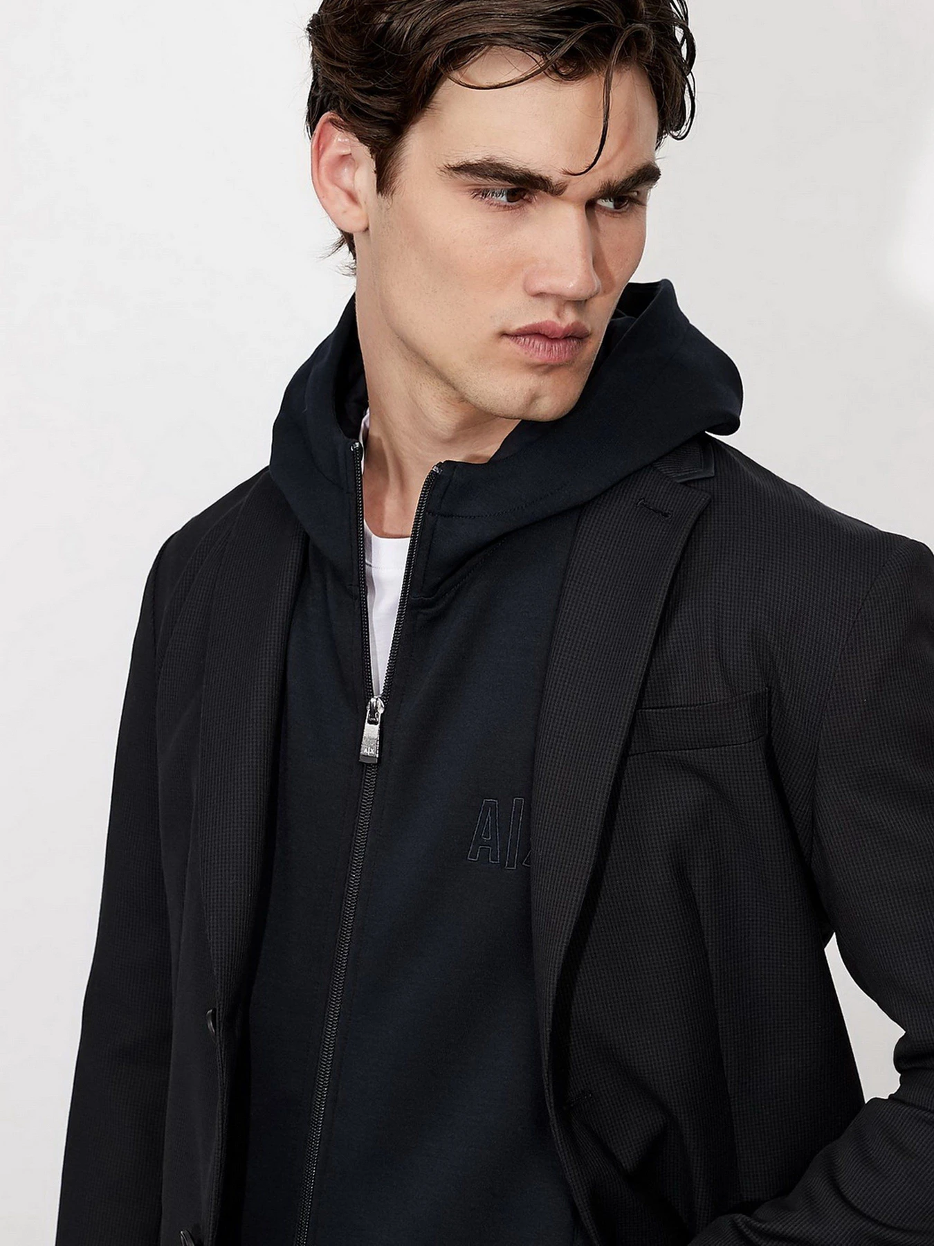 Худи и свитшоты Armani Exchange модель 6KZMGT-ZJY1Z-1510 Худи и свитшоты Armani Exchange модель 6KZMGT-ZJY1Z-1510 Фото