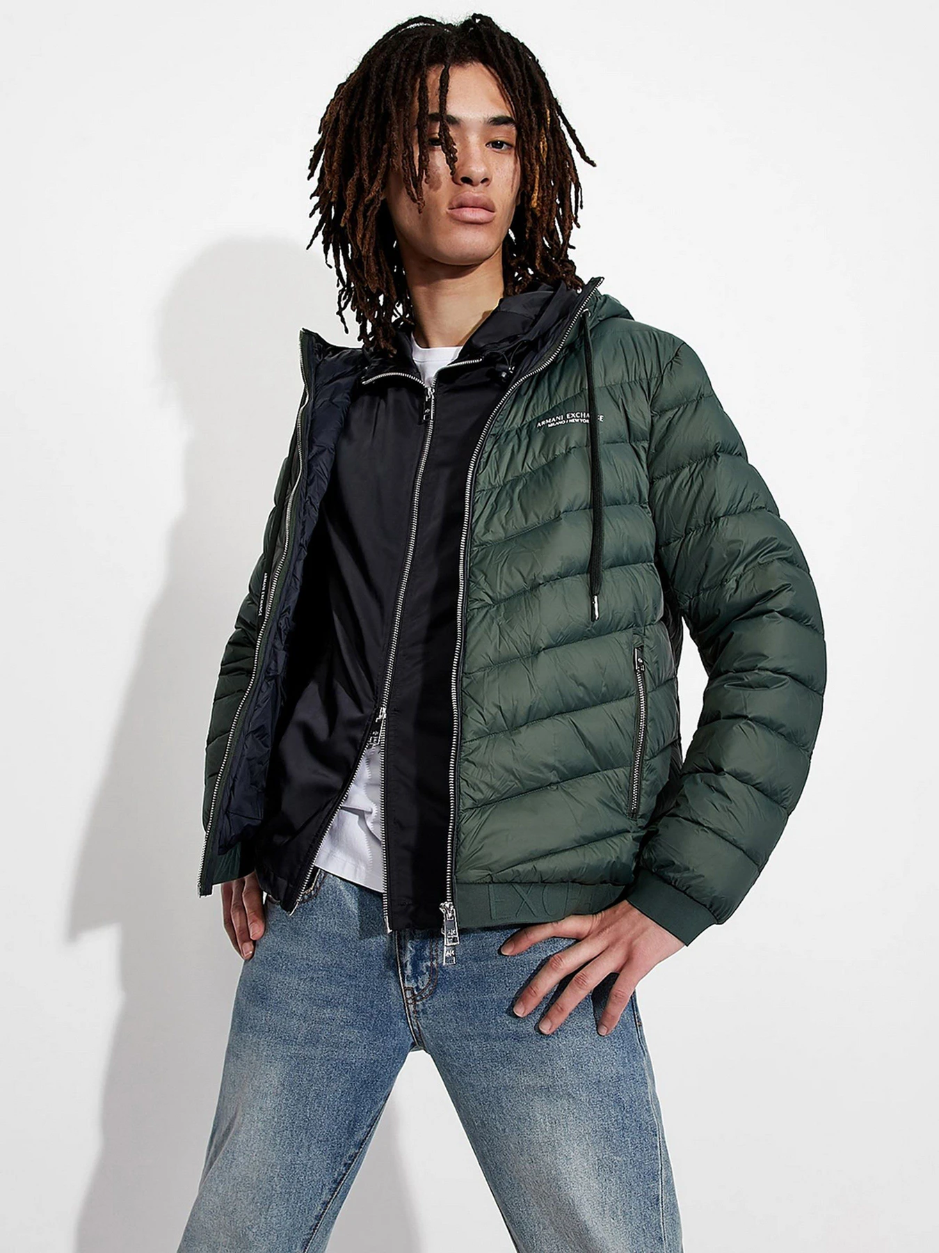 Куртки та дублянки Armani Exchange модель 8NZB53-ZNW3Z-8800 Куртки та дублянки Armani Exchange модель 8NZB53-ZNW3Z-8800 Фото