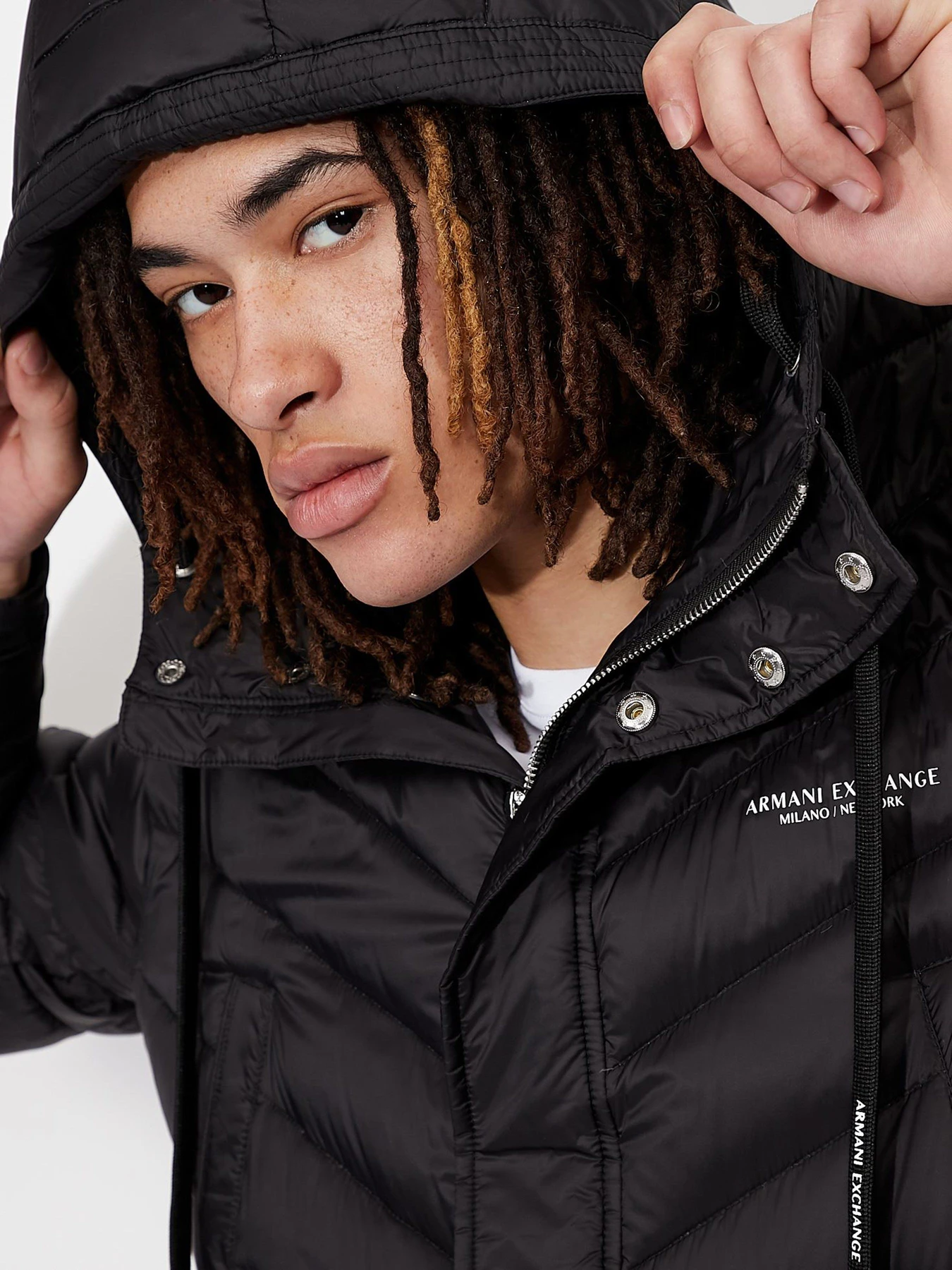 Куртки и дубленки Armani Exchange модель 8NZL20-ZNW3Z-1200 Куртки и дубленки Armani Exchange модель 8NZL20-ZNW3Z-1200 Фото