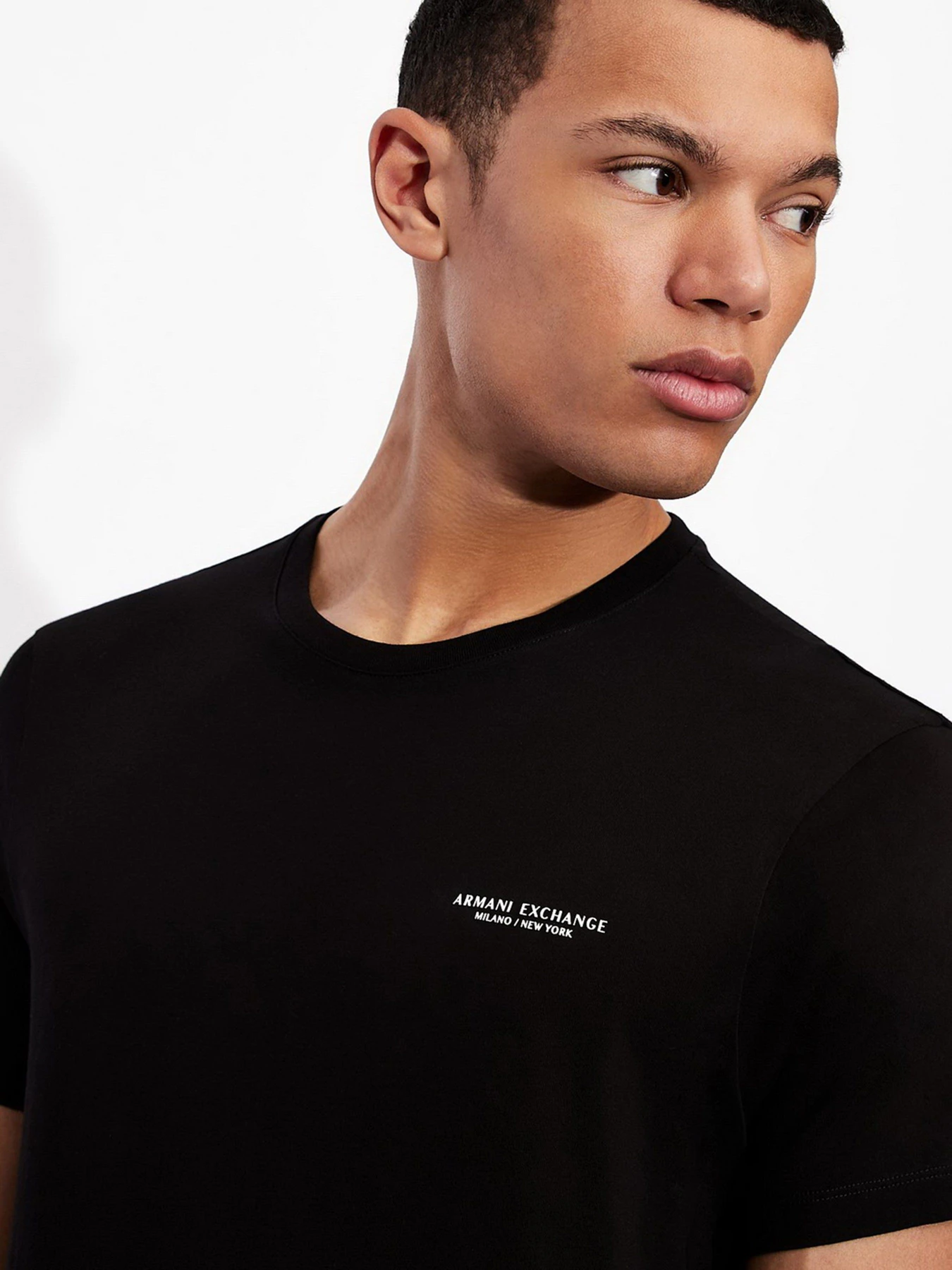 Футболки і поло Armani Exchange модель 8NZT91-Z8H4Z-1200 Футболки і поло Armani Exchange модель 8NZT91-Z8H4Z-1200 Фото