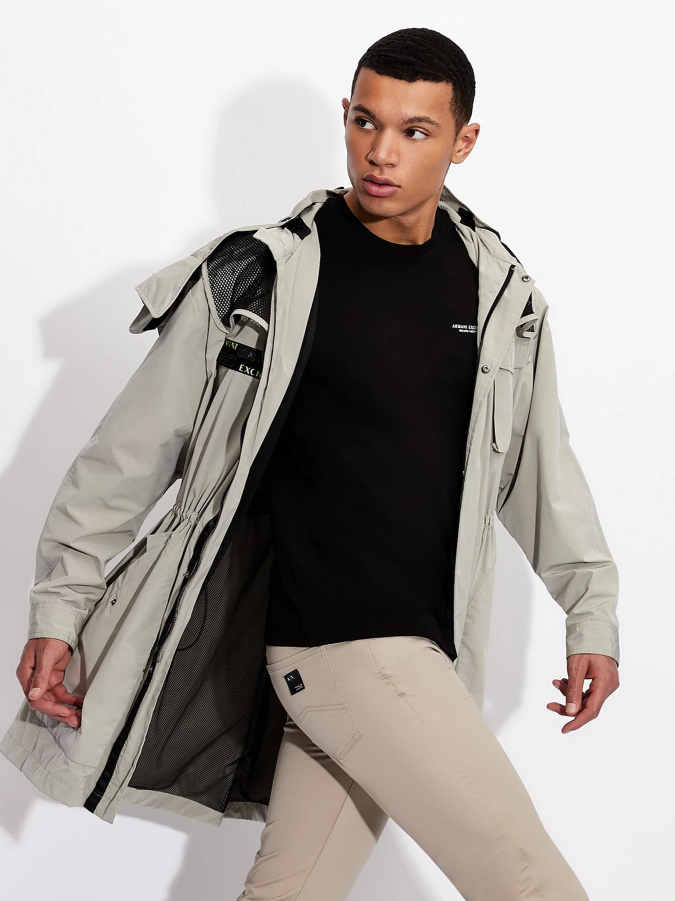 Футболки і поло Armani Exchange модель 8NZT91-Z8H4Z-1200 Фото