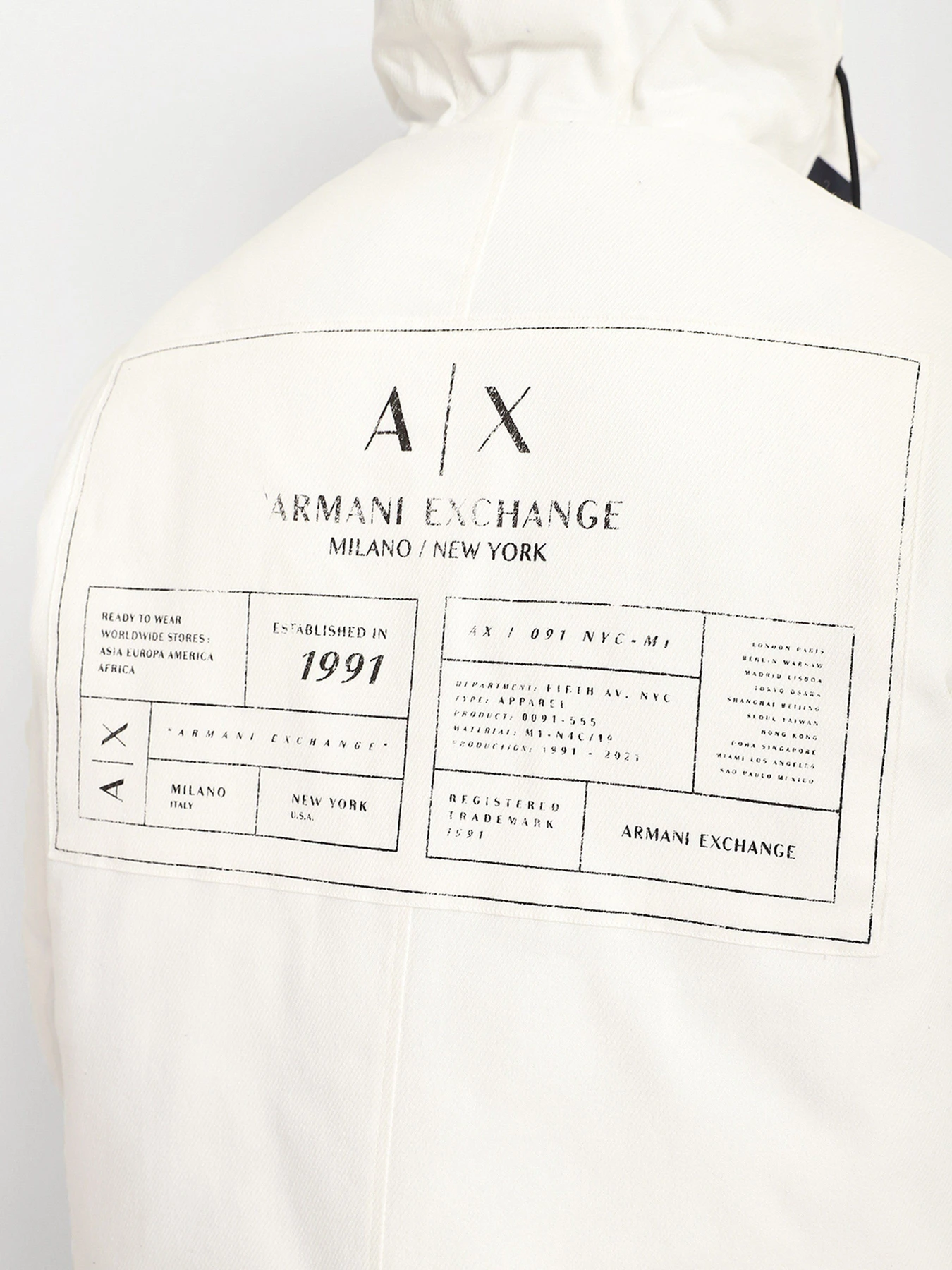 Куртки и дубленки Armani Exchange модель 6KZLG1-Z1N8Z-2776 Фото