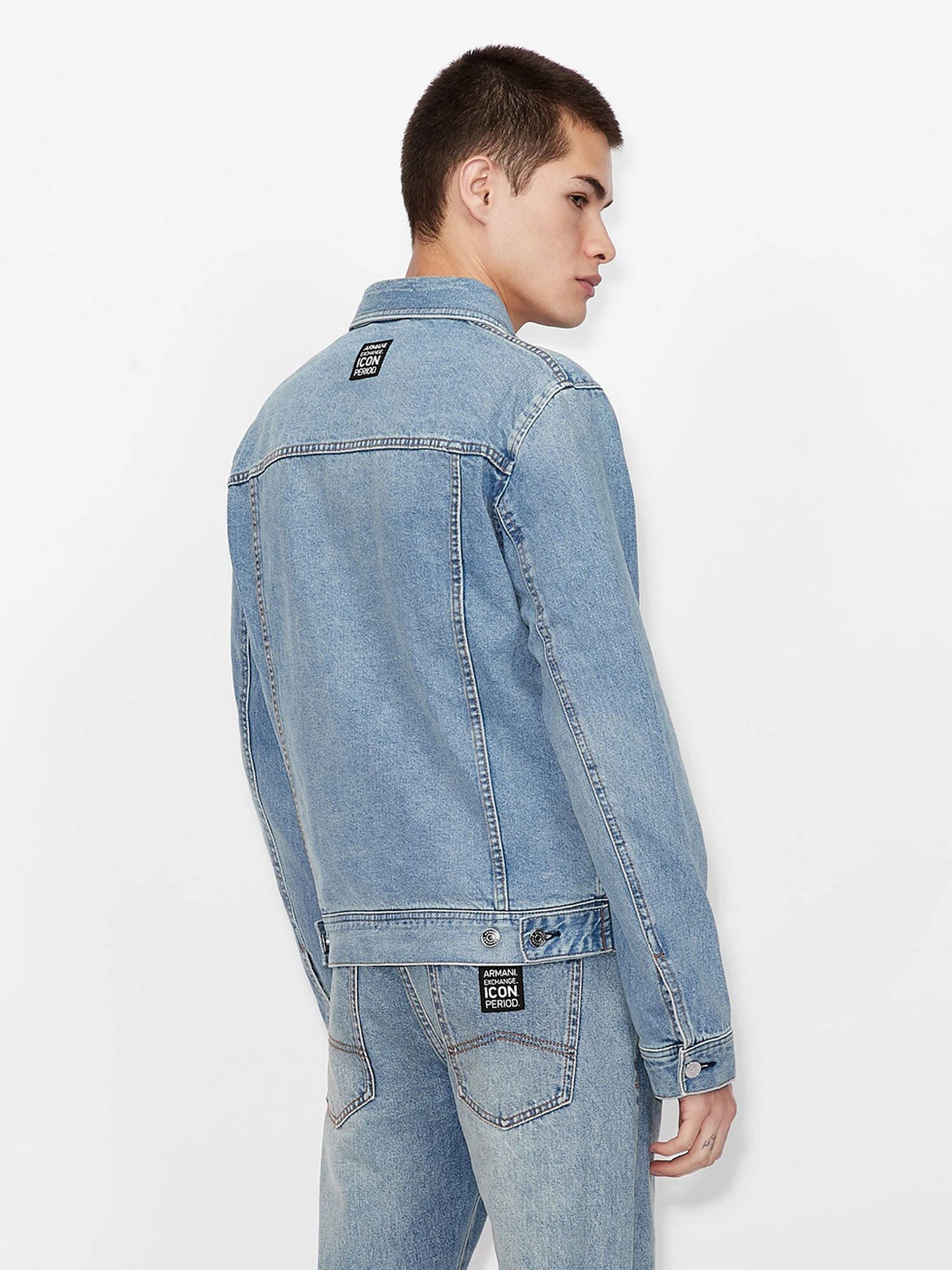Куртки и дубленки Armani Exchange модель 8NZBP4-Z1P1Z-1500 Фото