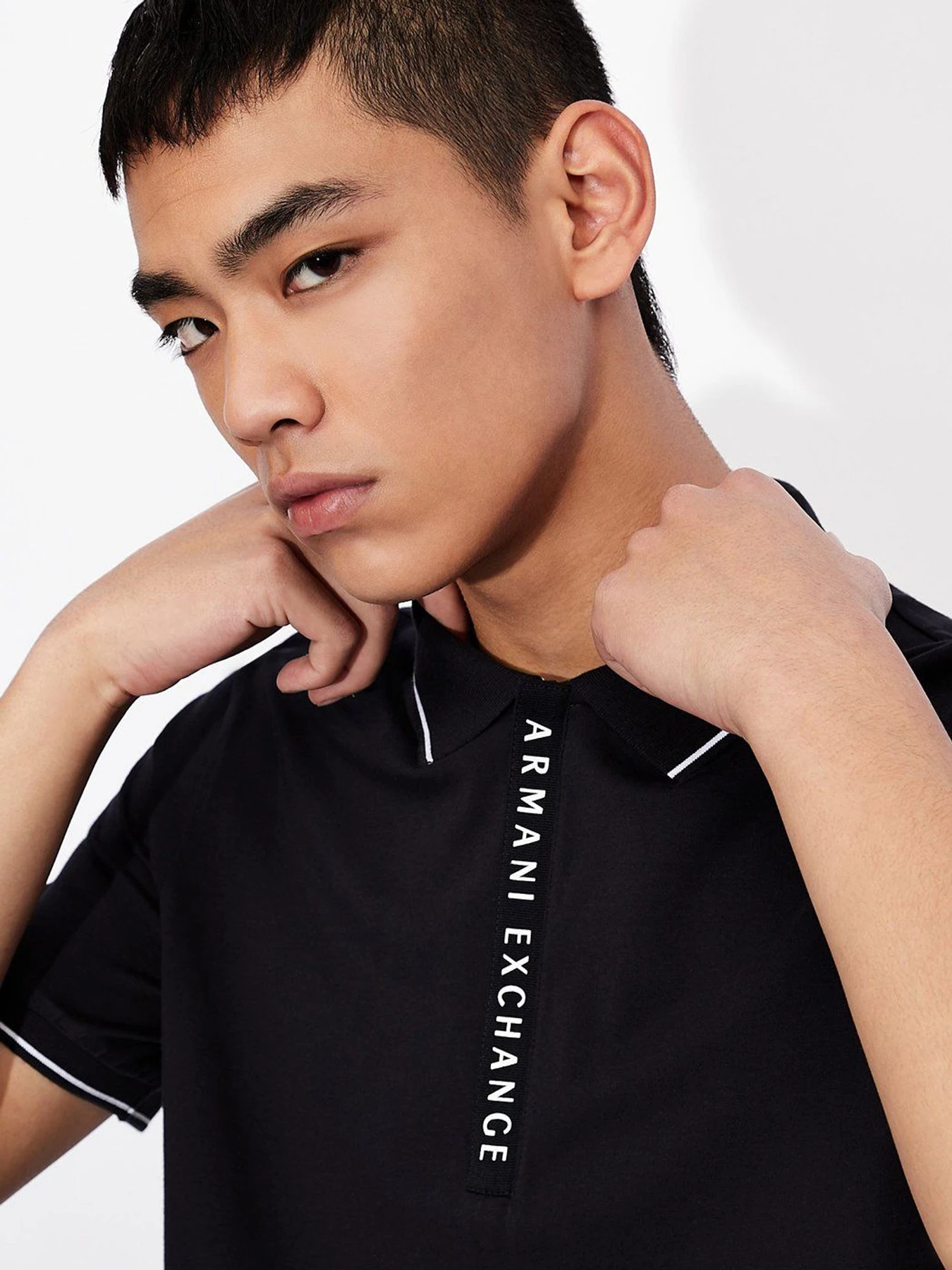 Футболки і поло Armani Exchange модель 8NZF71-ZJH2Z-15AQ Фото