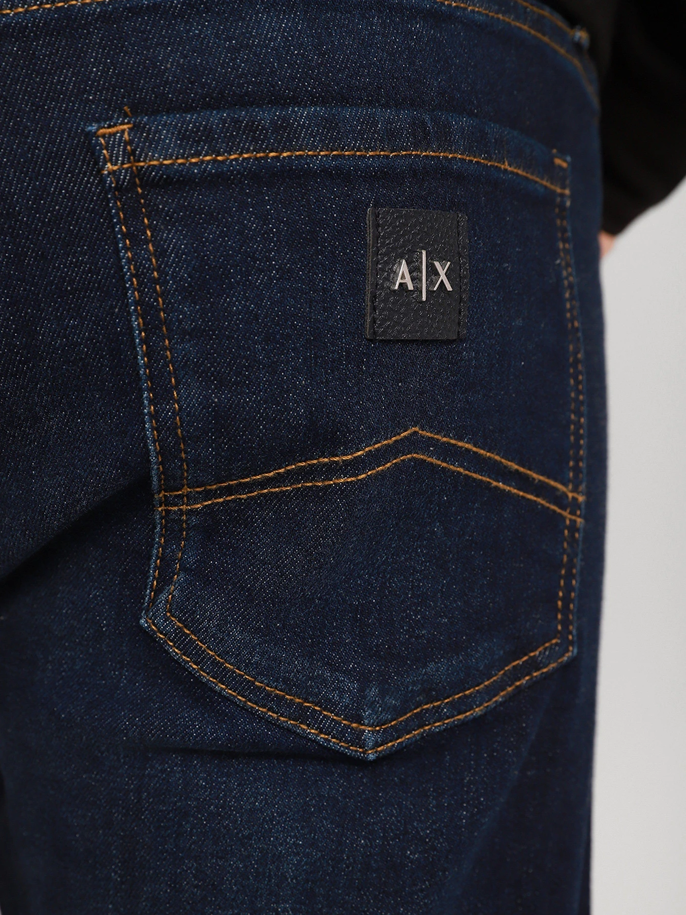 Джинси Armani Exchange Slim модель 8NZJ13-Z2SAZ-1500 Джинси Armani Exchange Slim модель 8NZJ13-Z2SAZ-1500 Фото