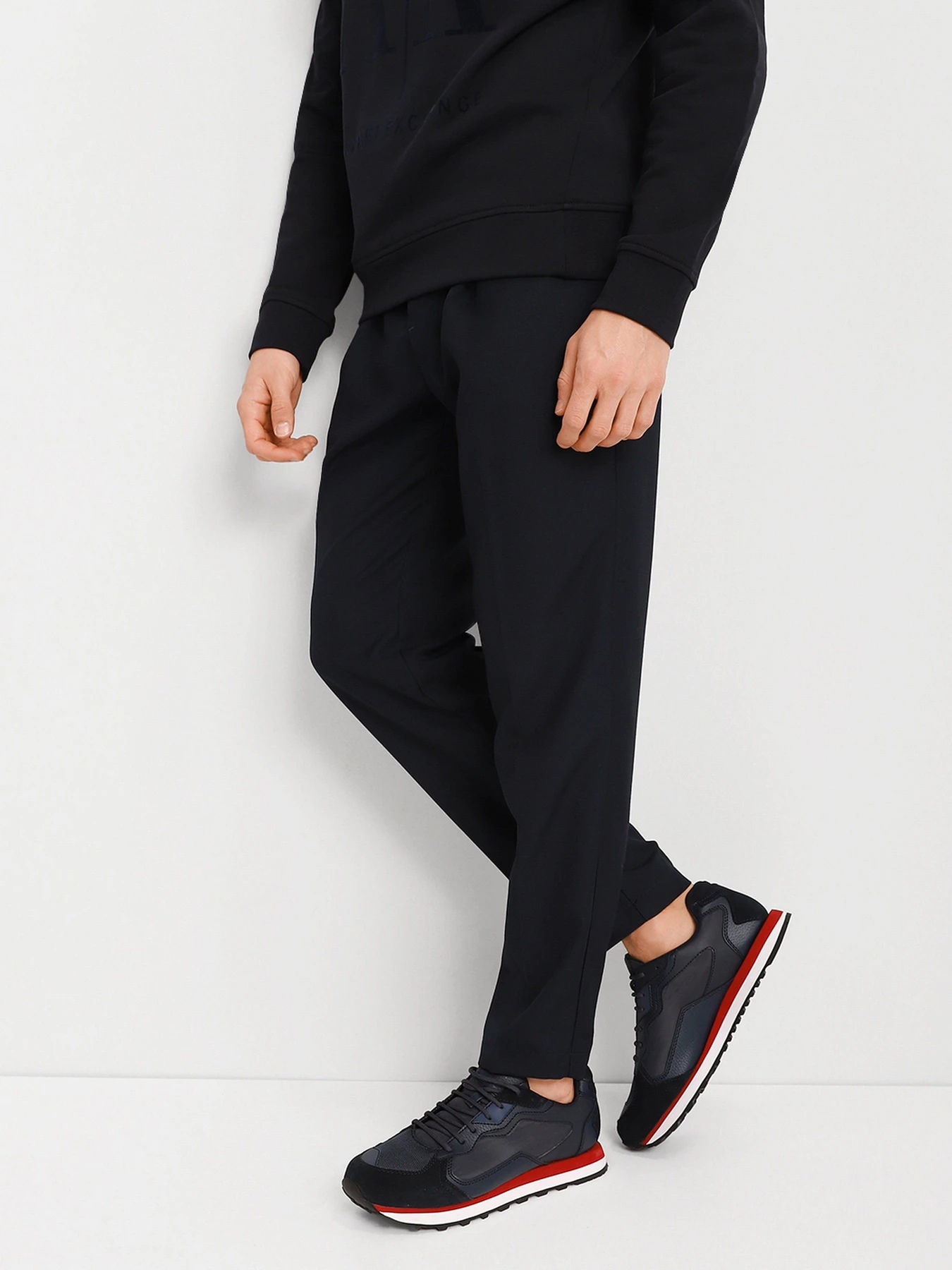 Брюки Armani Exchange модель 6KZP02-ZNIQZ-1510 Брюки Armani Exchange модель 6KZP02-ZNIQZ-1510 Фото