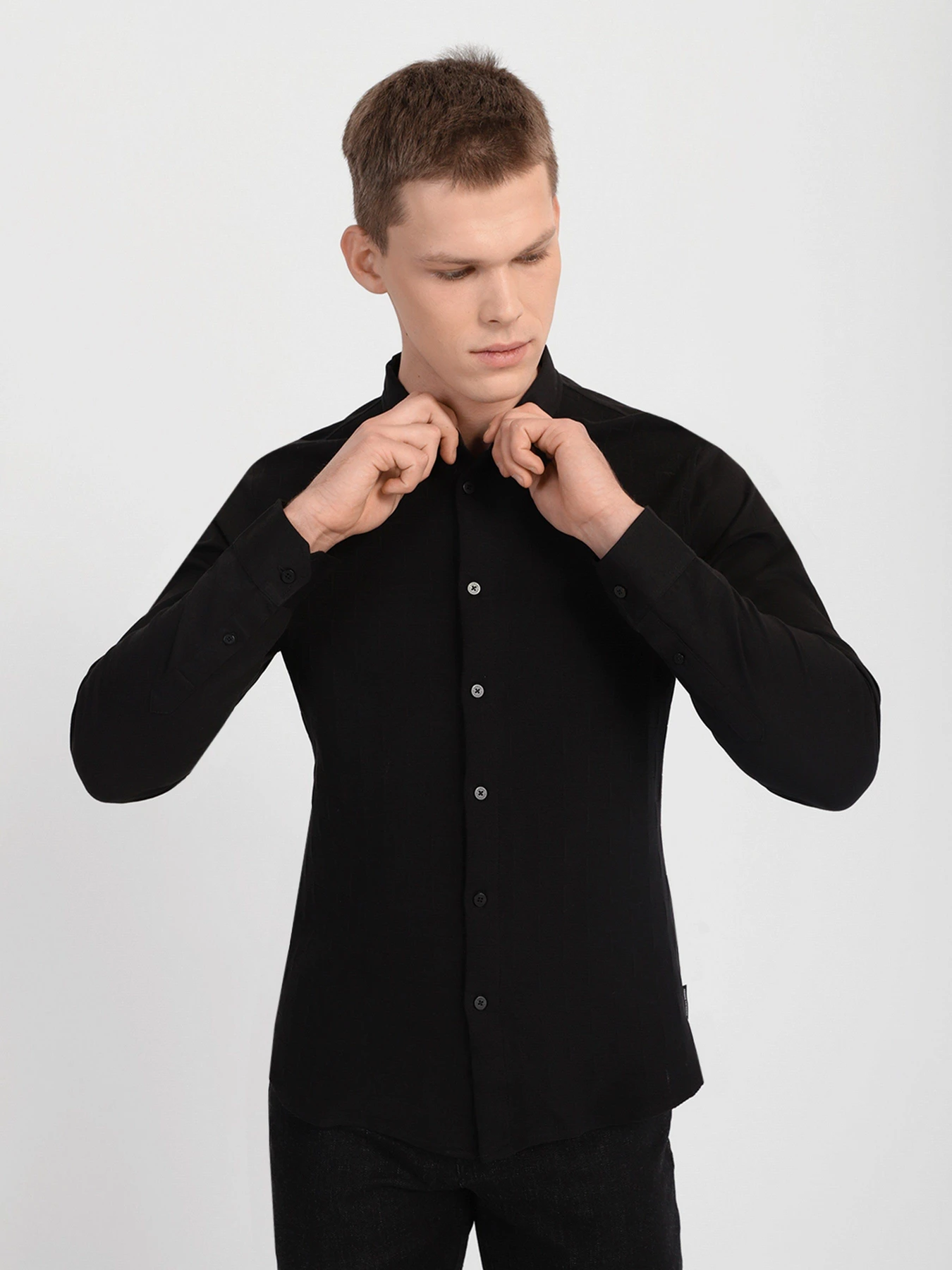 Рубашки Armani Exchange модель 6KZCAF-ZJ2ZZ-1200 Рубашки Armani Exchange модель 6KZCAF-ZJ2ZZ-1200 Фото