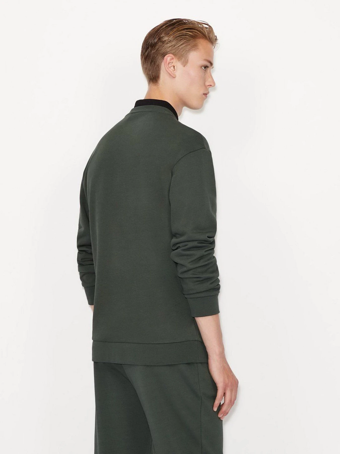 Худи и свитшоты Armani Exchange модель 6KZMFU-ZJ2RZ-1863 Худи и свитшоты Armani Exchange модель 6KZMFU-ZJ2RZ-1863 Фото