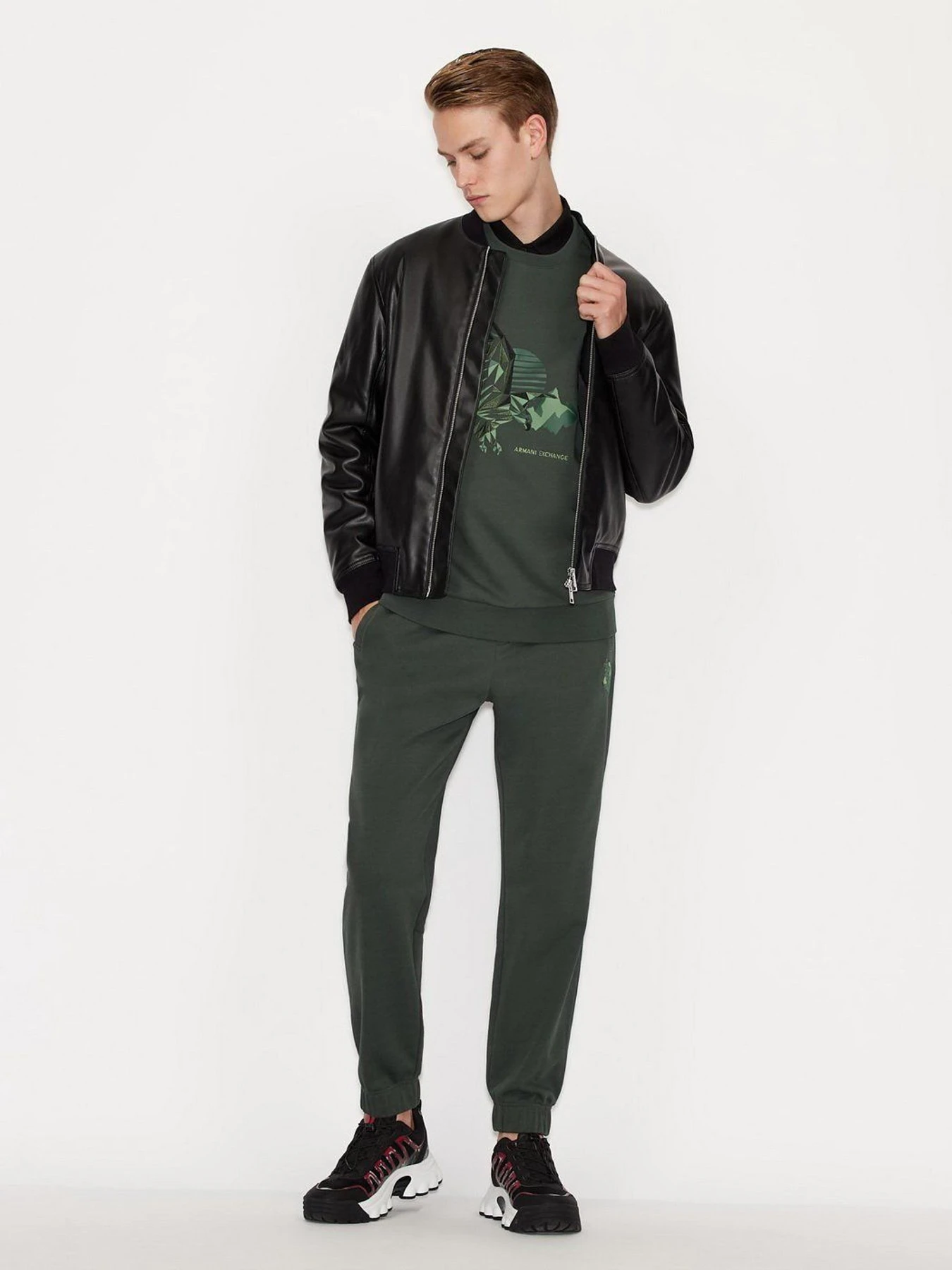 Худи и свитшоты Armani Exchange модель 6KZMFU-ZJ2RZ-1863 Худи и свитшоты Armani Exchange модель 6KZMFU-ZJ2RZ-1863 Фото