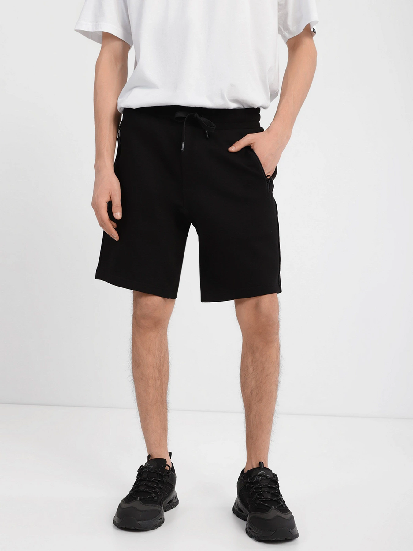 Шорты Armani Exchange модель 8NZS75-ZJKRZ-1200 Шорты Armani Exchange модель 8NZS75-ZJKRZ-1200 Фото