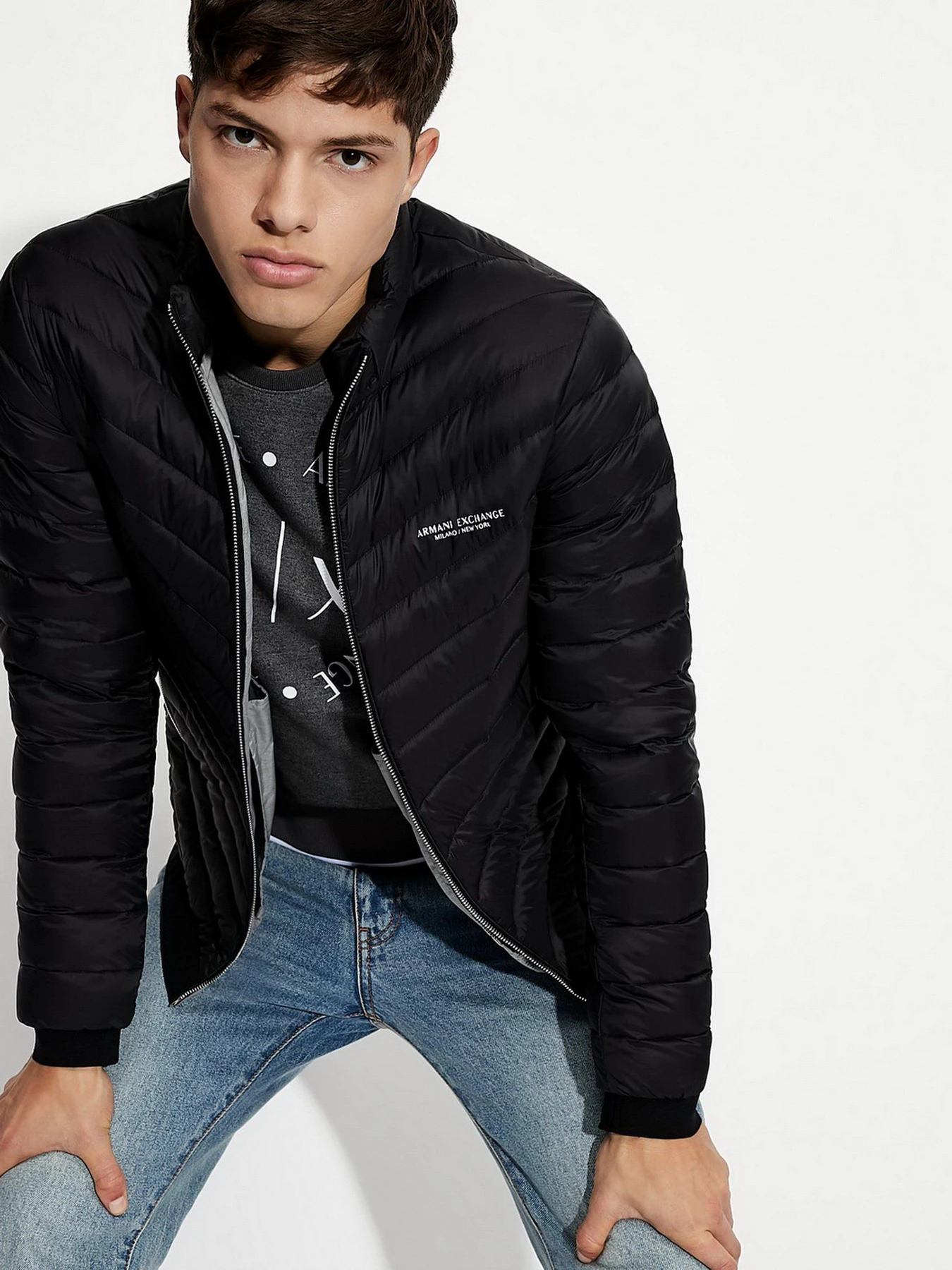 Куртки и дубленки Armani Exchange модель 8NZB52-ZNW3Z-0217 Куртки и дубленки Armani Exchange модель 8NZB52-ZNW3Z-0217 Фото