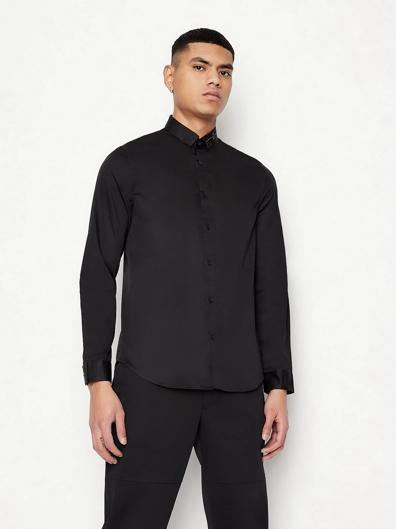 Рубашки Armani Exchange модель 3LZC41-ZNAUZ-1200 Рубашки Armani Exchange модель 3LZC41-ZNAUZ-1200 Фото