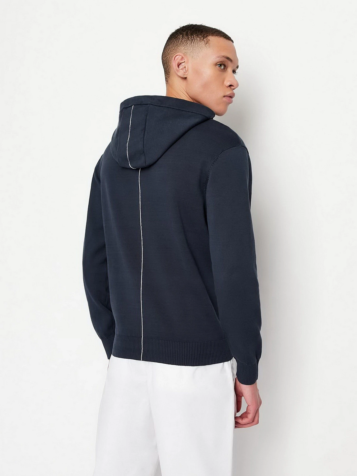 Светри та кардигани Armani Exchange модель 3LZE1B-ZMQ7Z-8257 Светри та кардигани Armani Exchange модель 3LZE1B-ZMQ7Z-8257 Фото