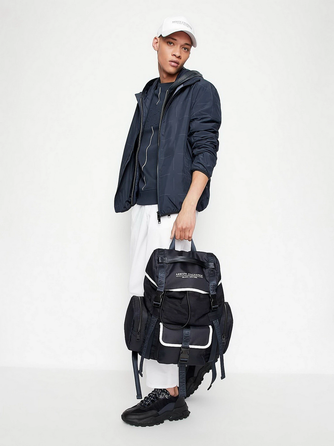 Худи и свитшоты Armani Exchange модель 3LZMAV-ZJ3UZ-1596 Худи и свитшоты Armani Exchange модель 3LZMAV-ZJ3UZ-1596 Фото