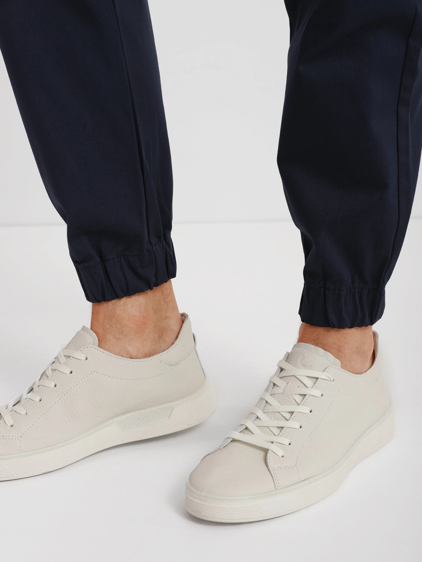 Штани Armani Exchange модель 3LZP06-ZNTGZ-1596 Фото
